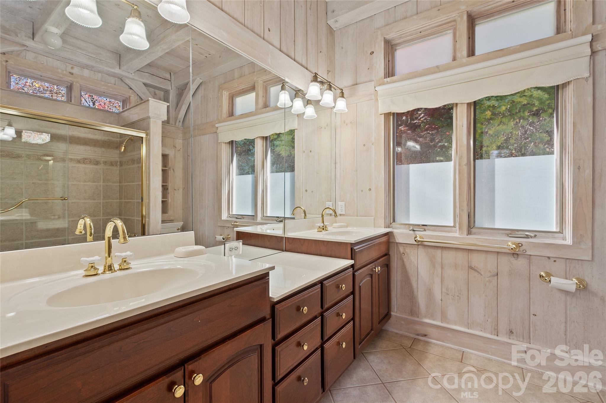 Laurel Ridge - Residential