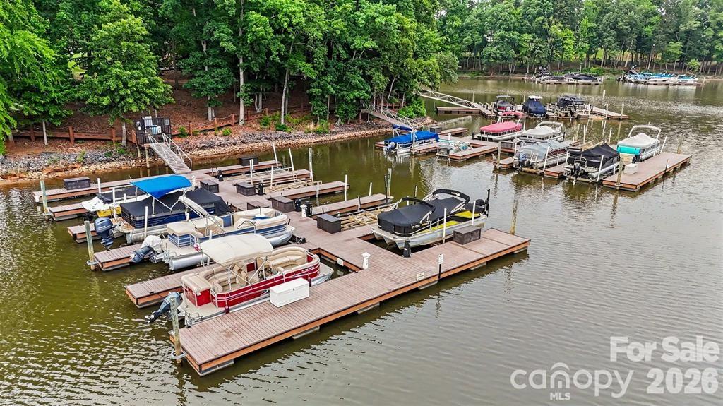 The Vineyards on Lake Wylie - Residential