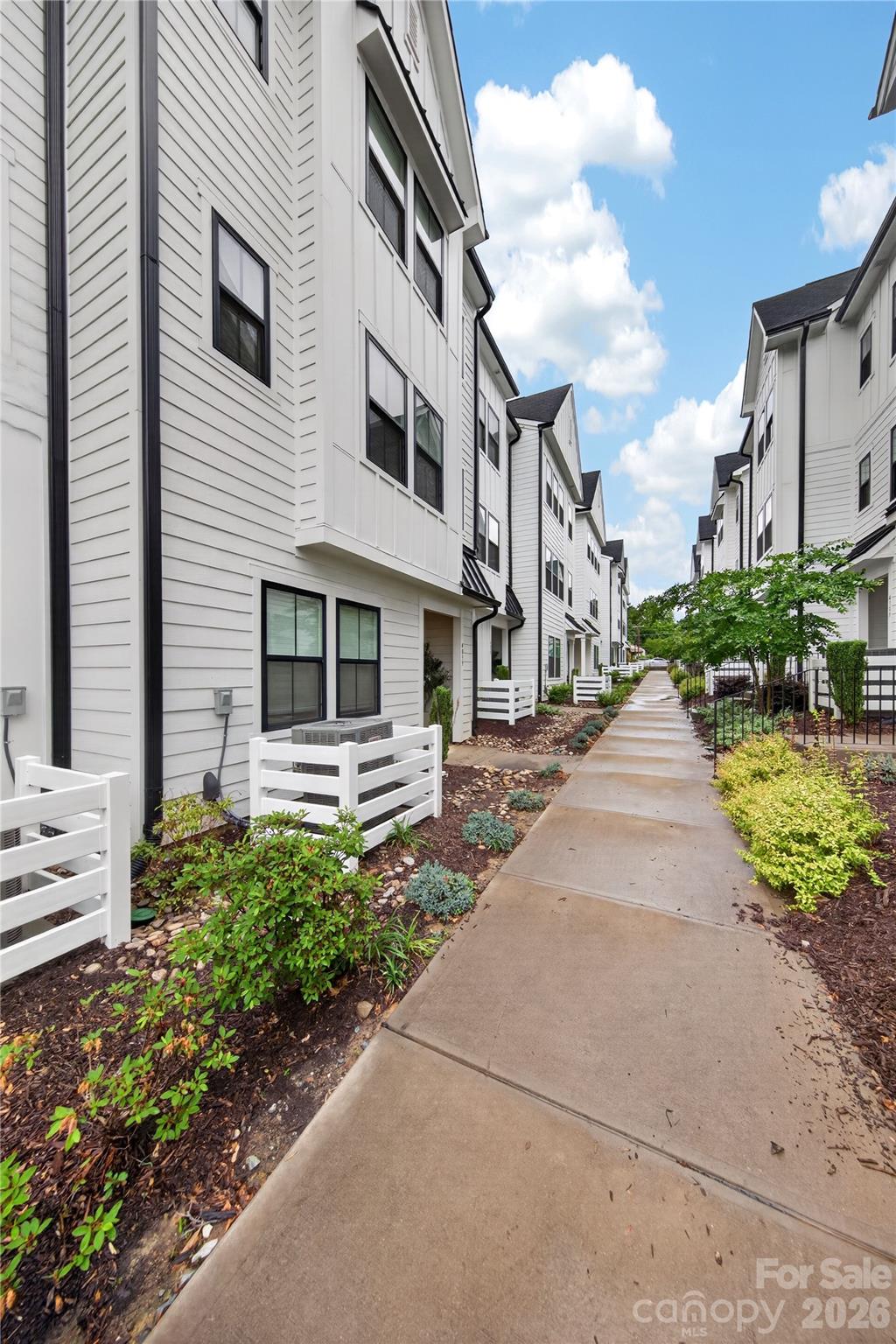 Six Twenty - Residential