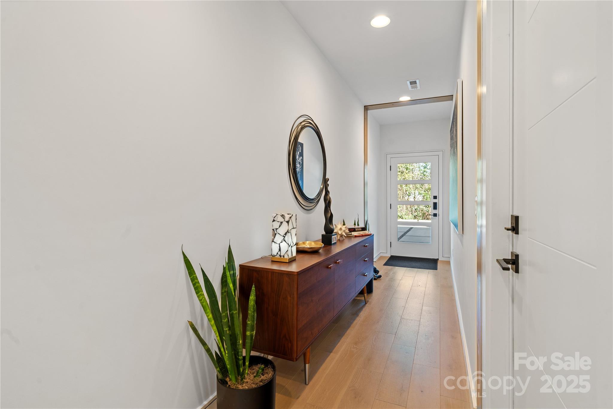 Lux Noda - Residential