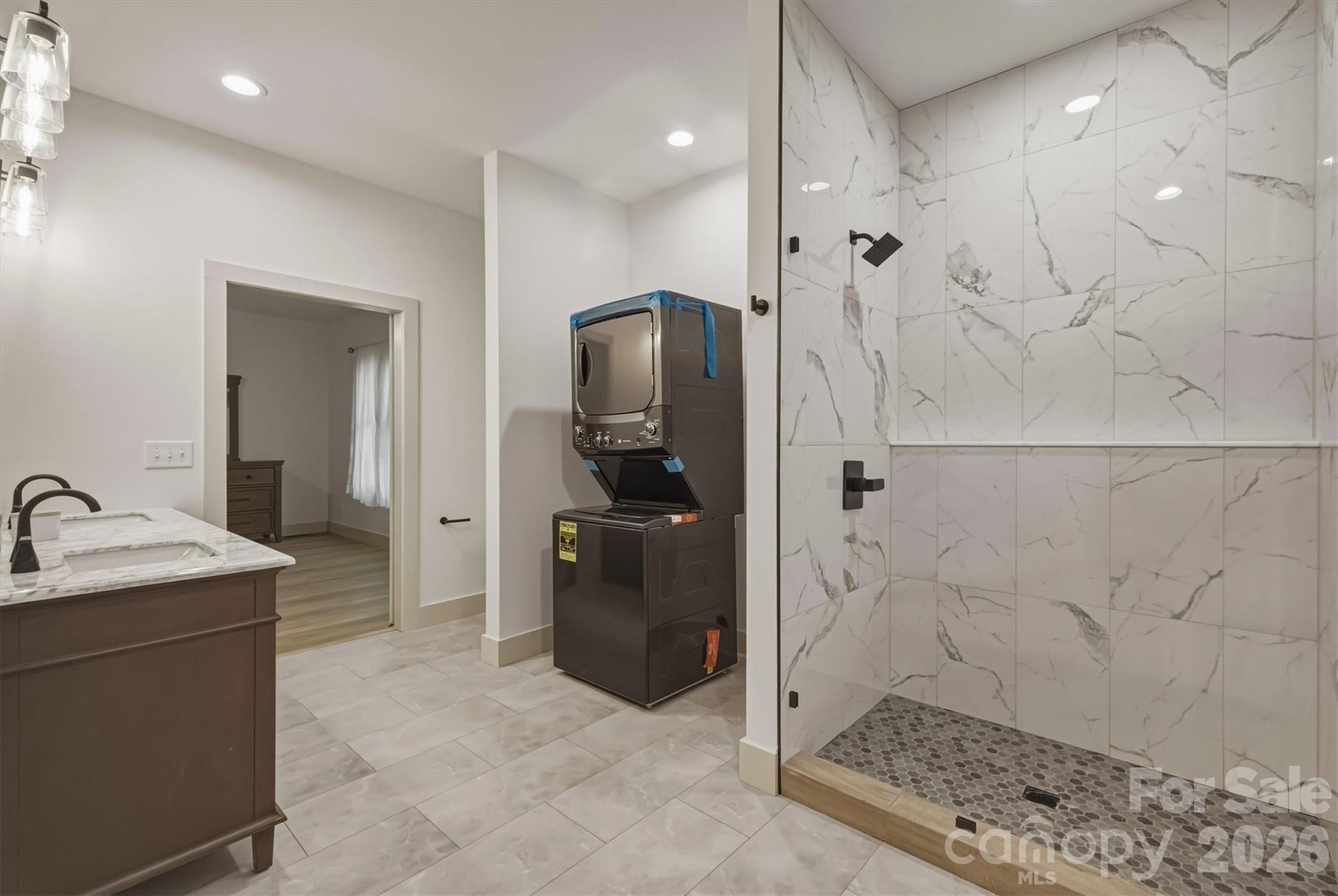 Hayes Mill Landing - Residential