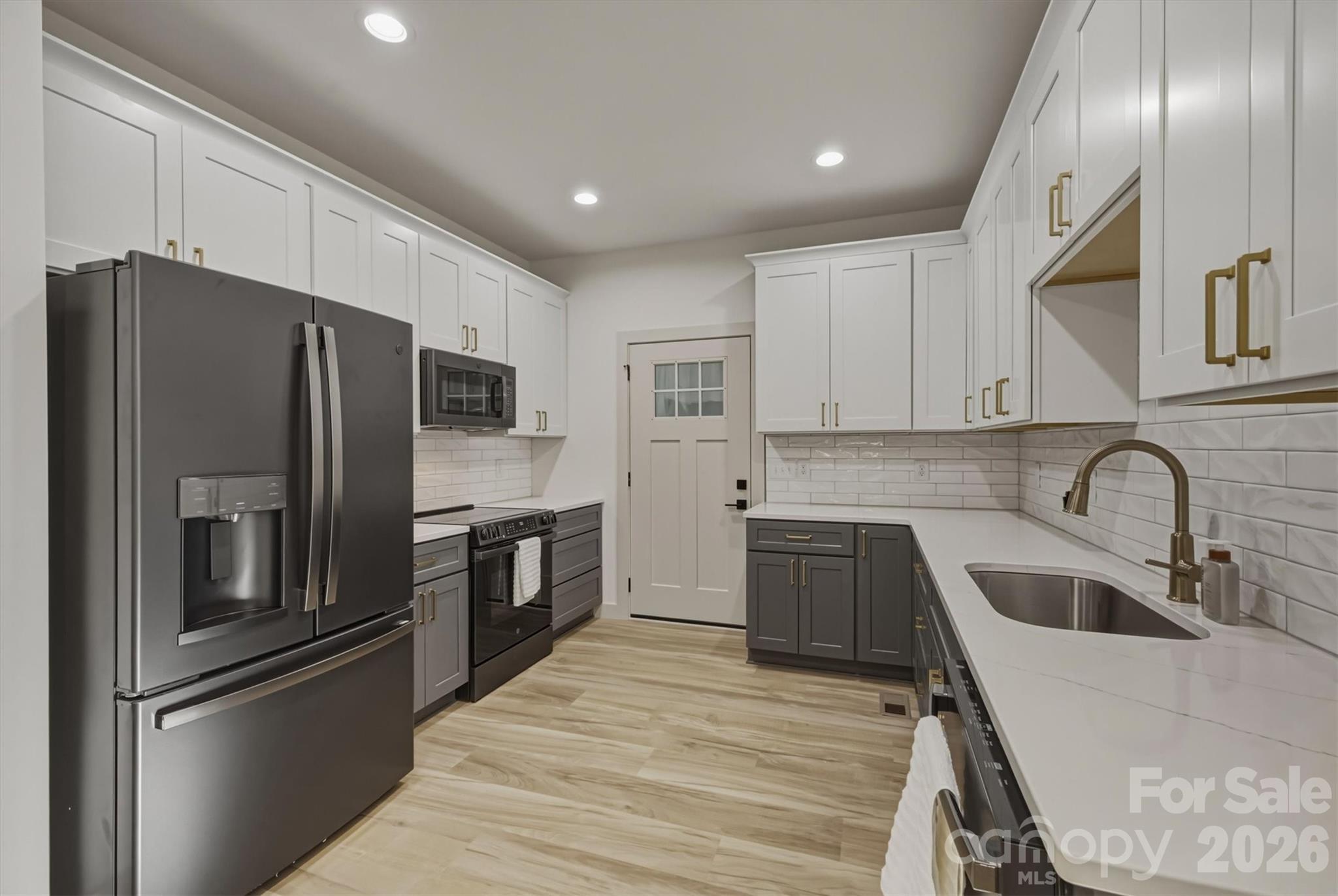 Hayes Mill Landing - Residential