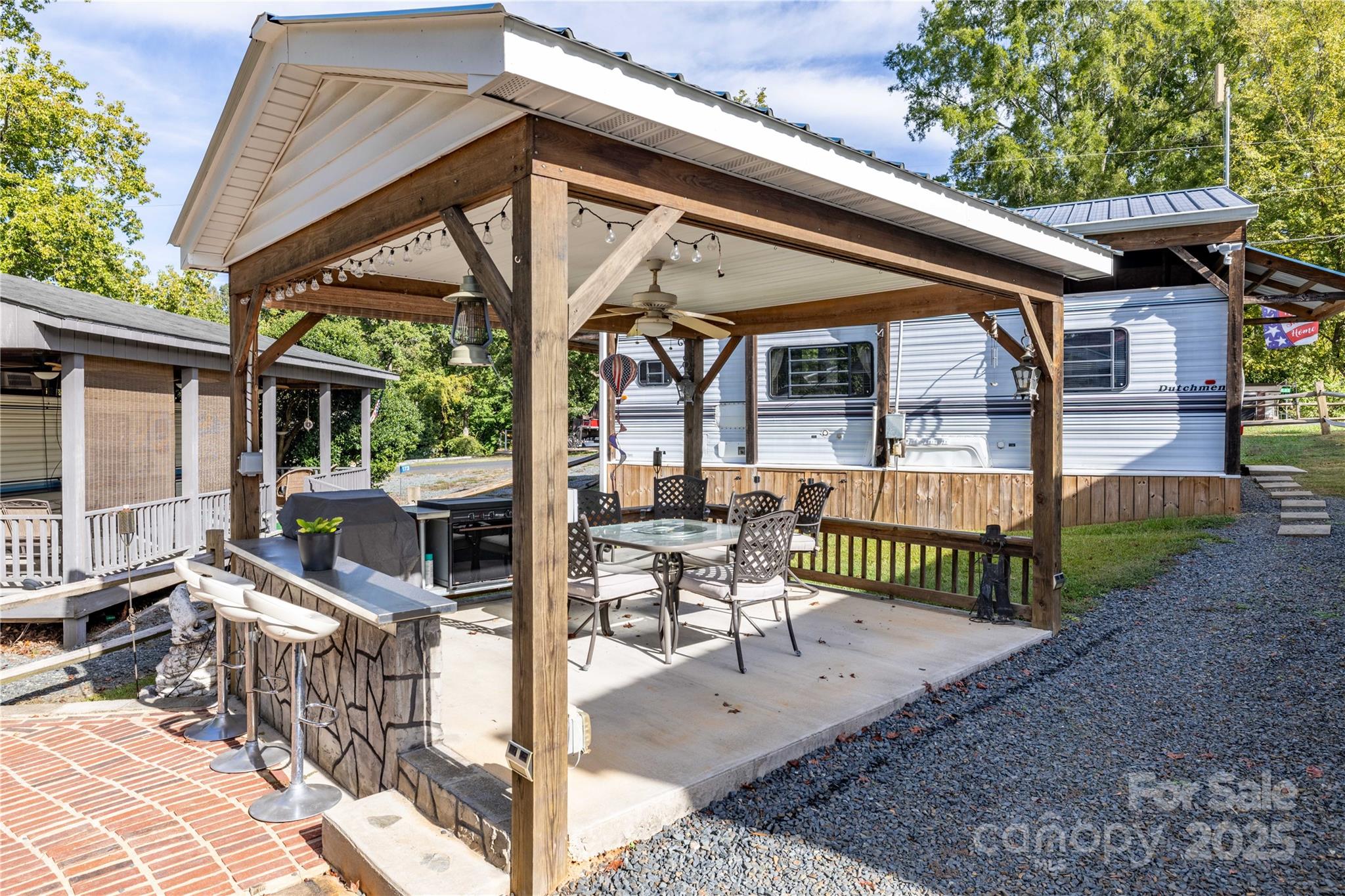 Twin Harbor - Residential