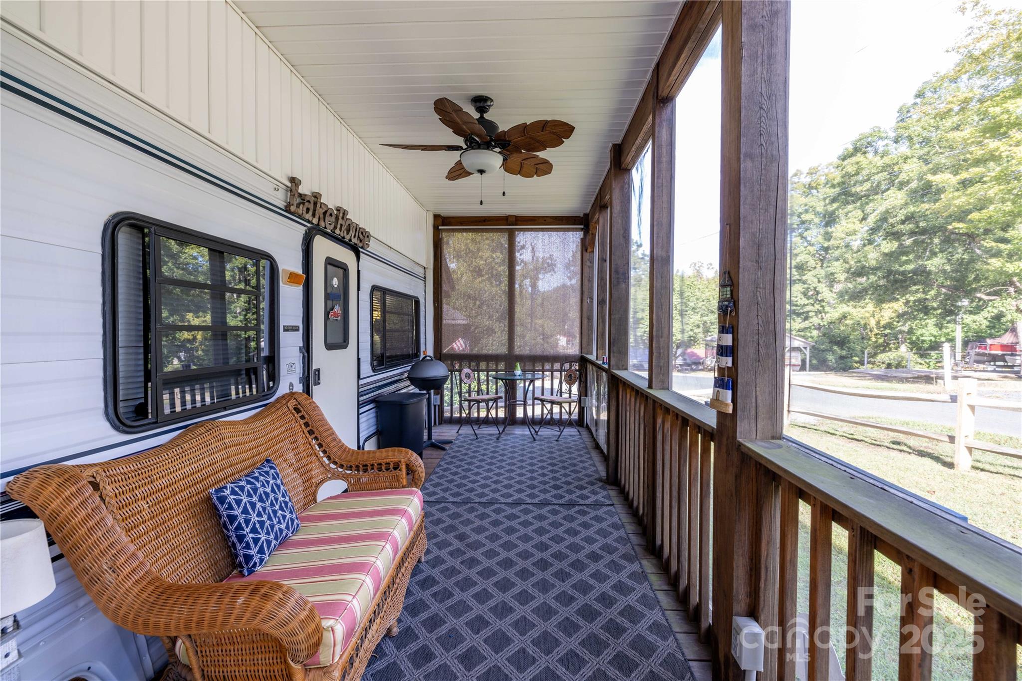Twin Harbor - Residential