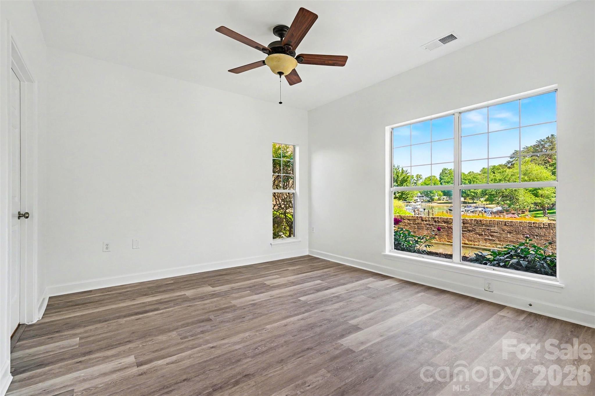 Pier 33 - Residential