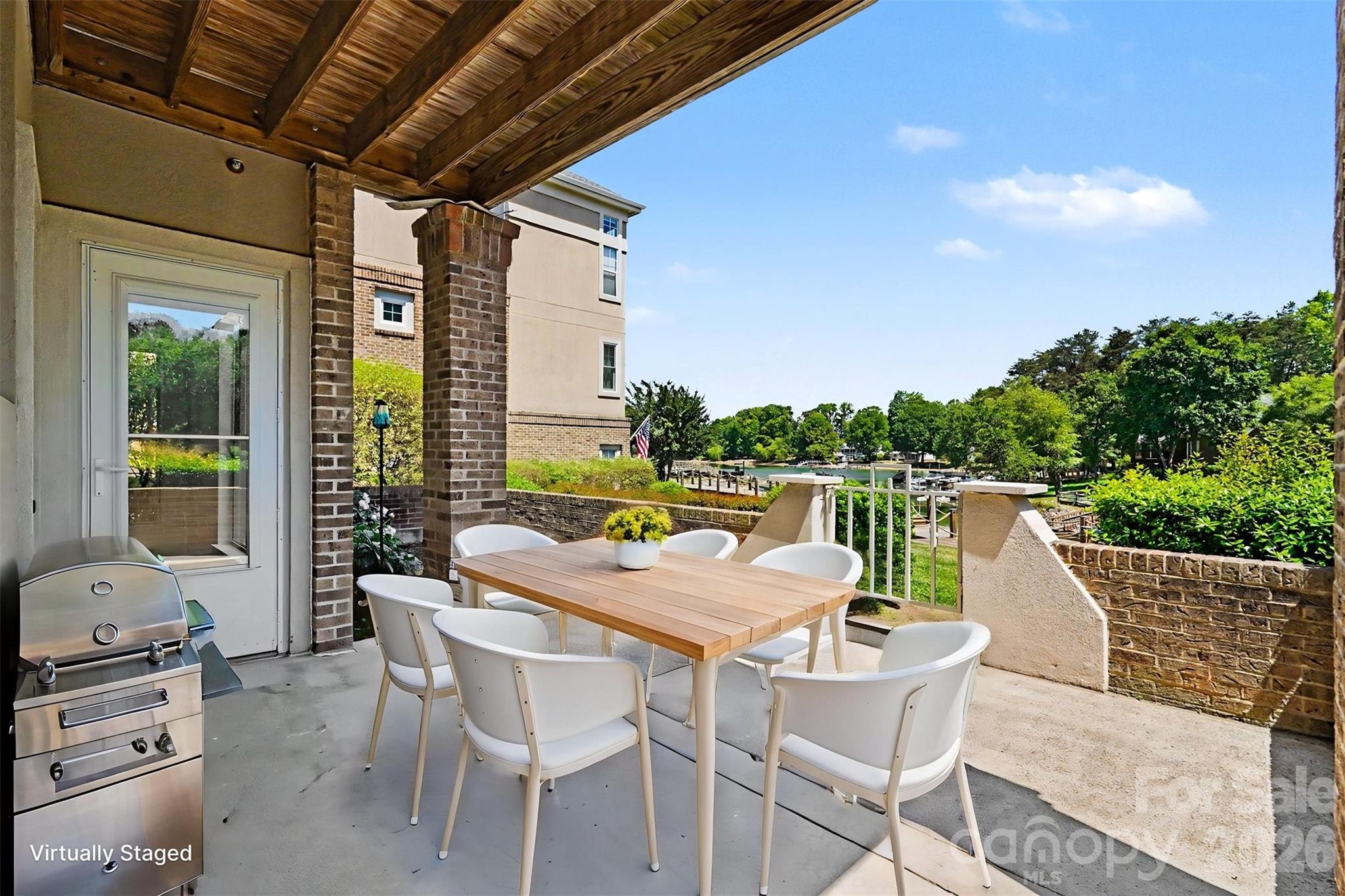 Pier 33 - Residential
