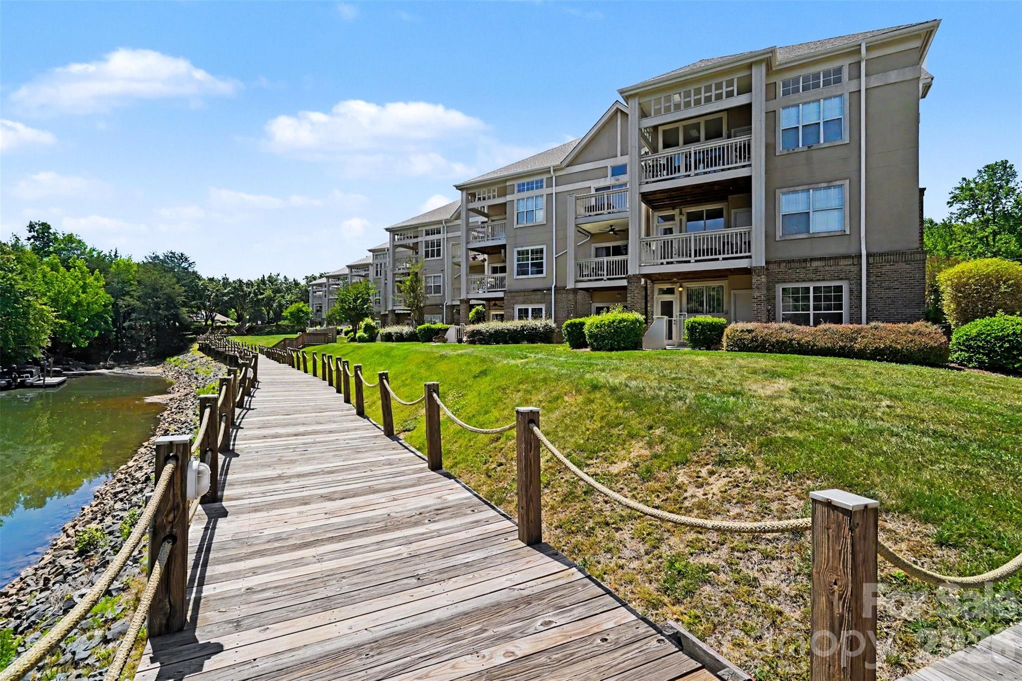 Pier 33 - Residential