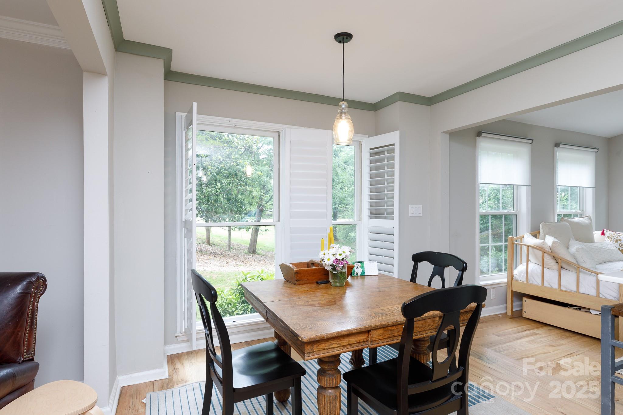 POINT CROSSING - Residential