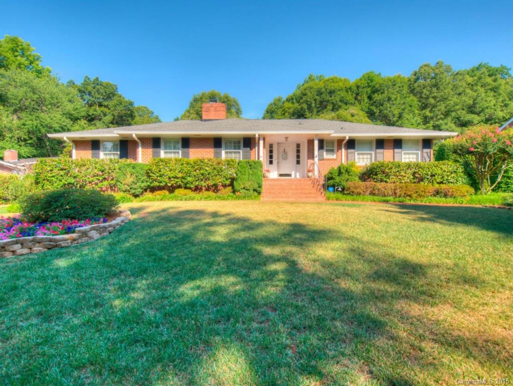 Armstrong Circle - Residential