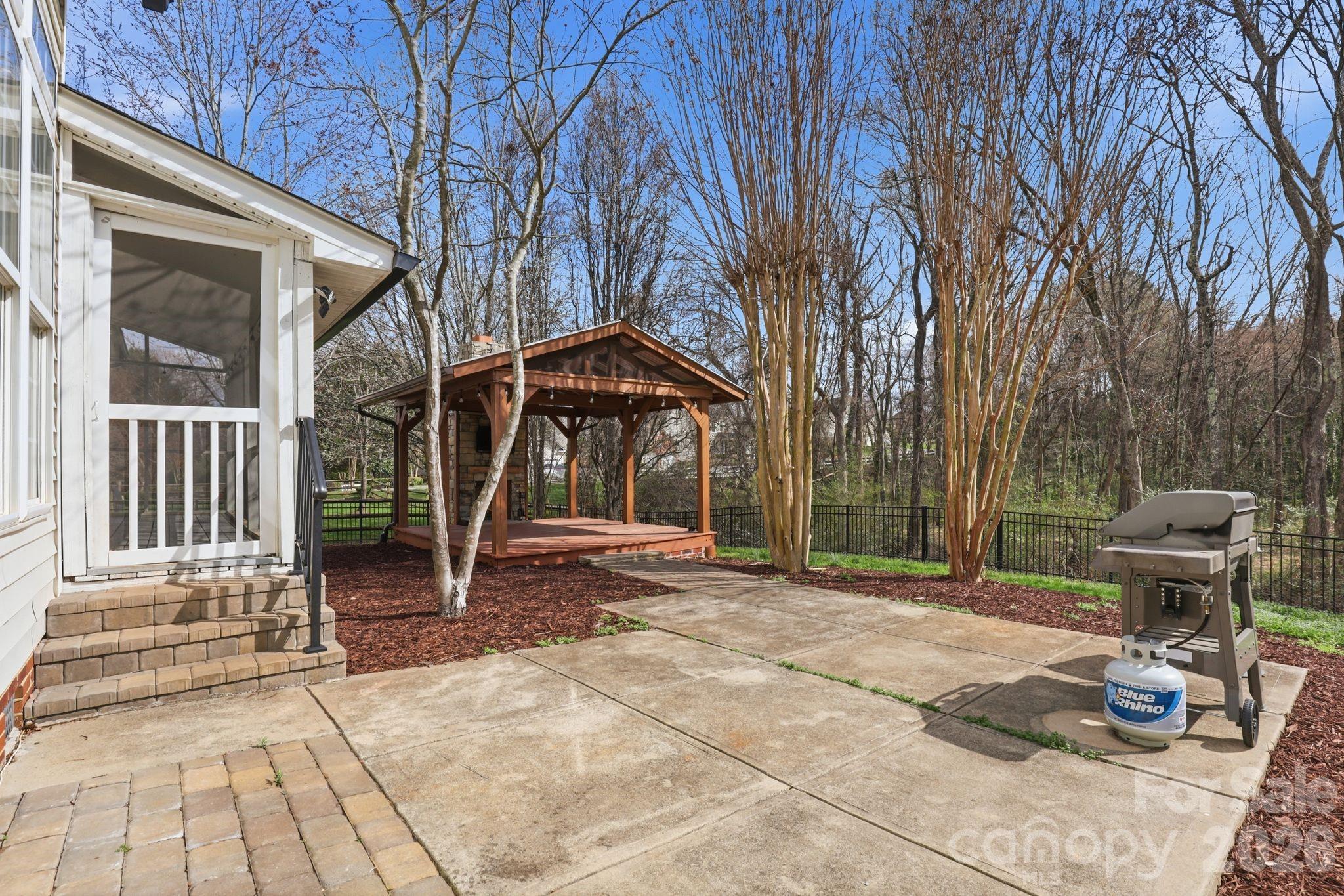 Stoney Creek - Residential