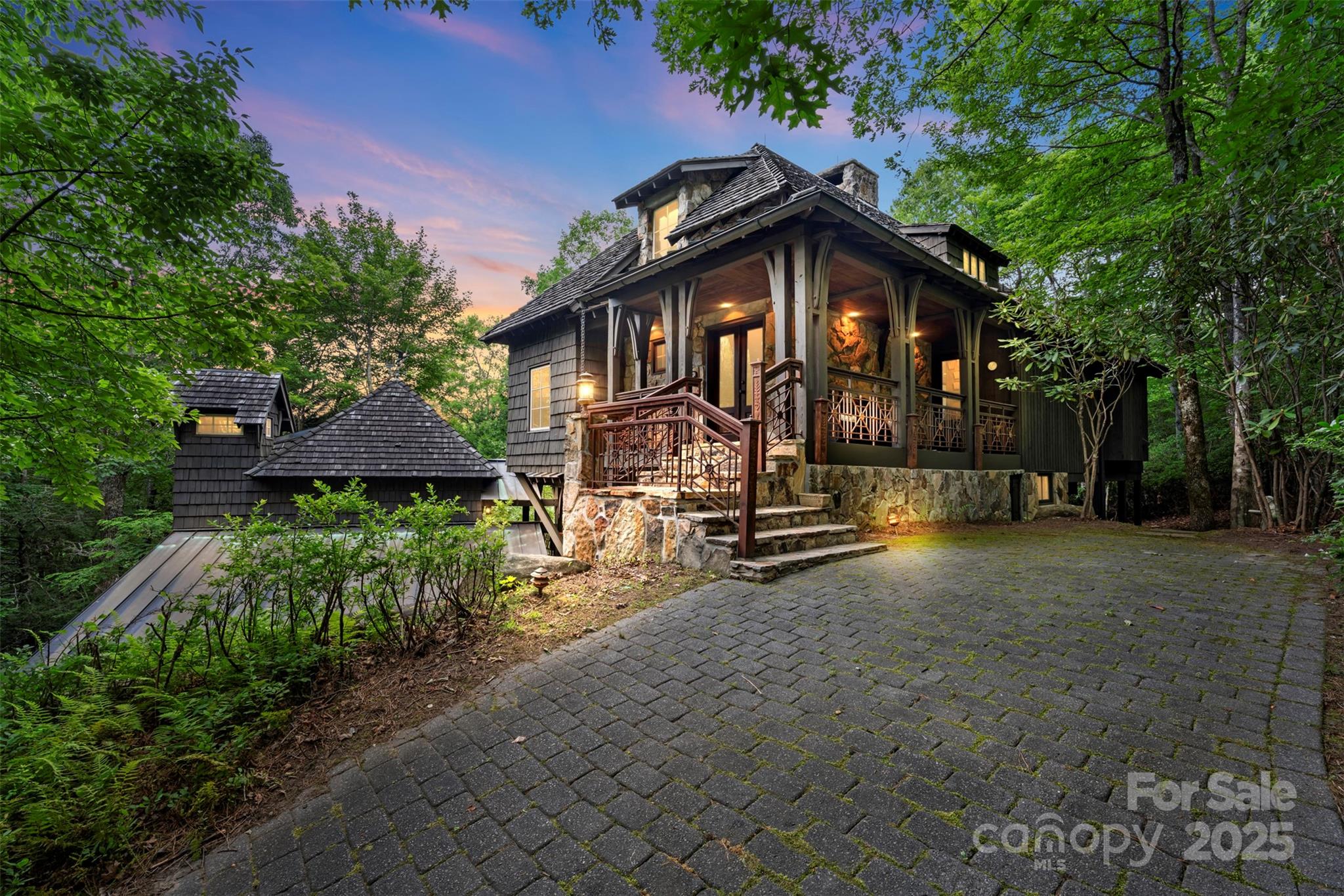 Cliff Ridge Colony - Residential