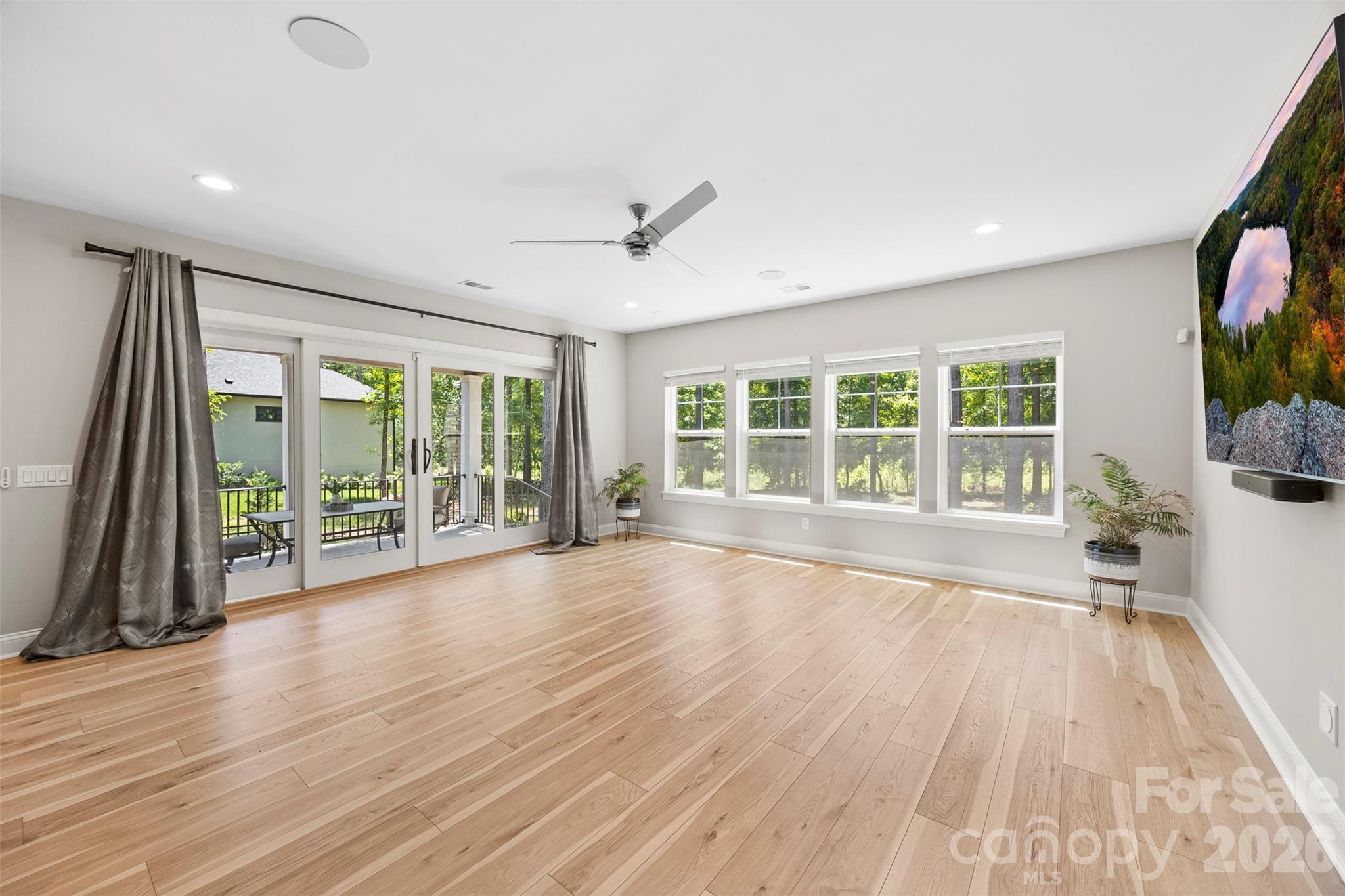 Riverchase Estates - Residential