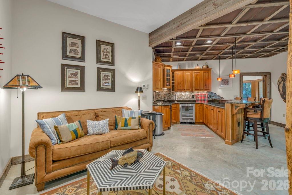Yonahlossee - Residential
