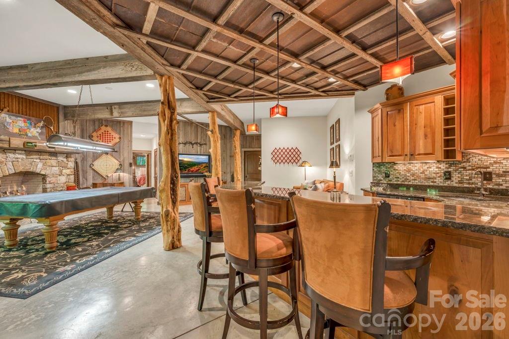 Yonahlossee - Residential