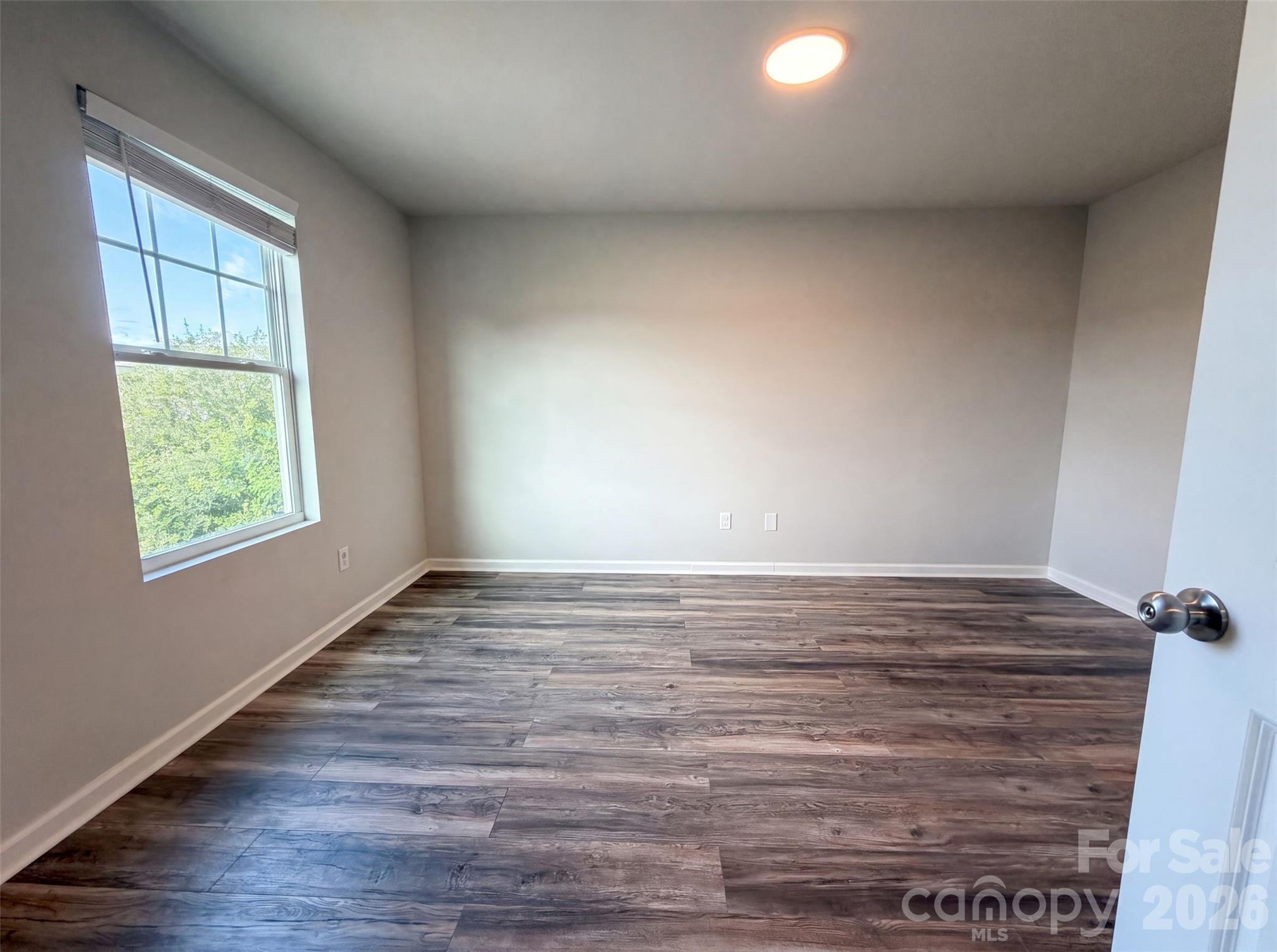 Newport Lakes - Residential