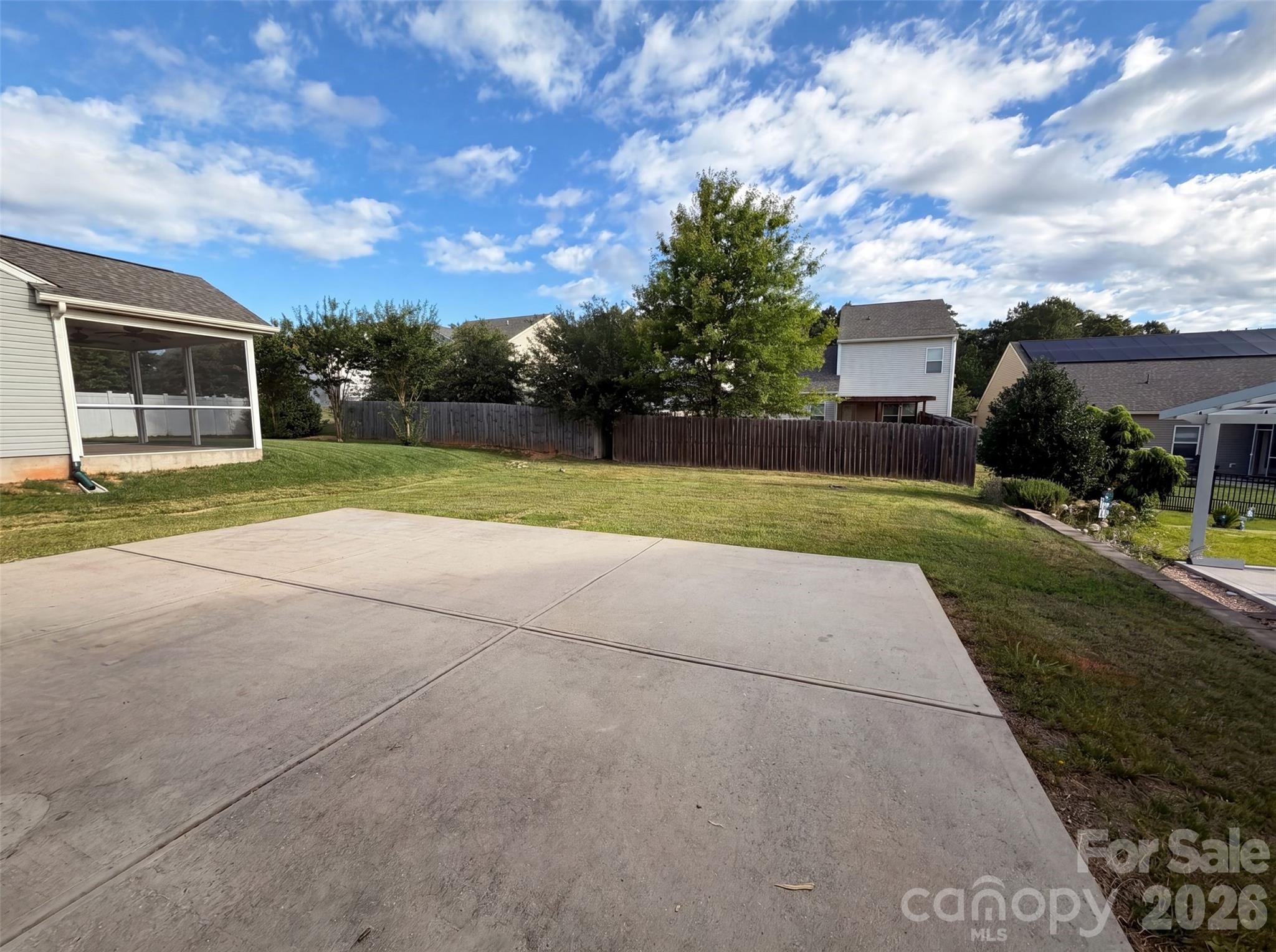 Newport Lakes - Residential