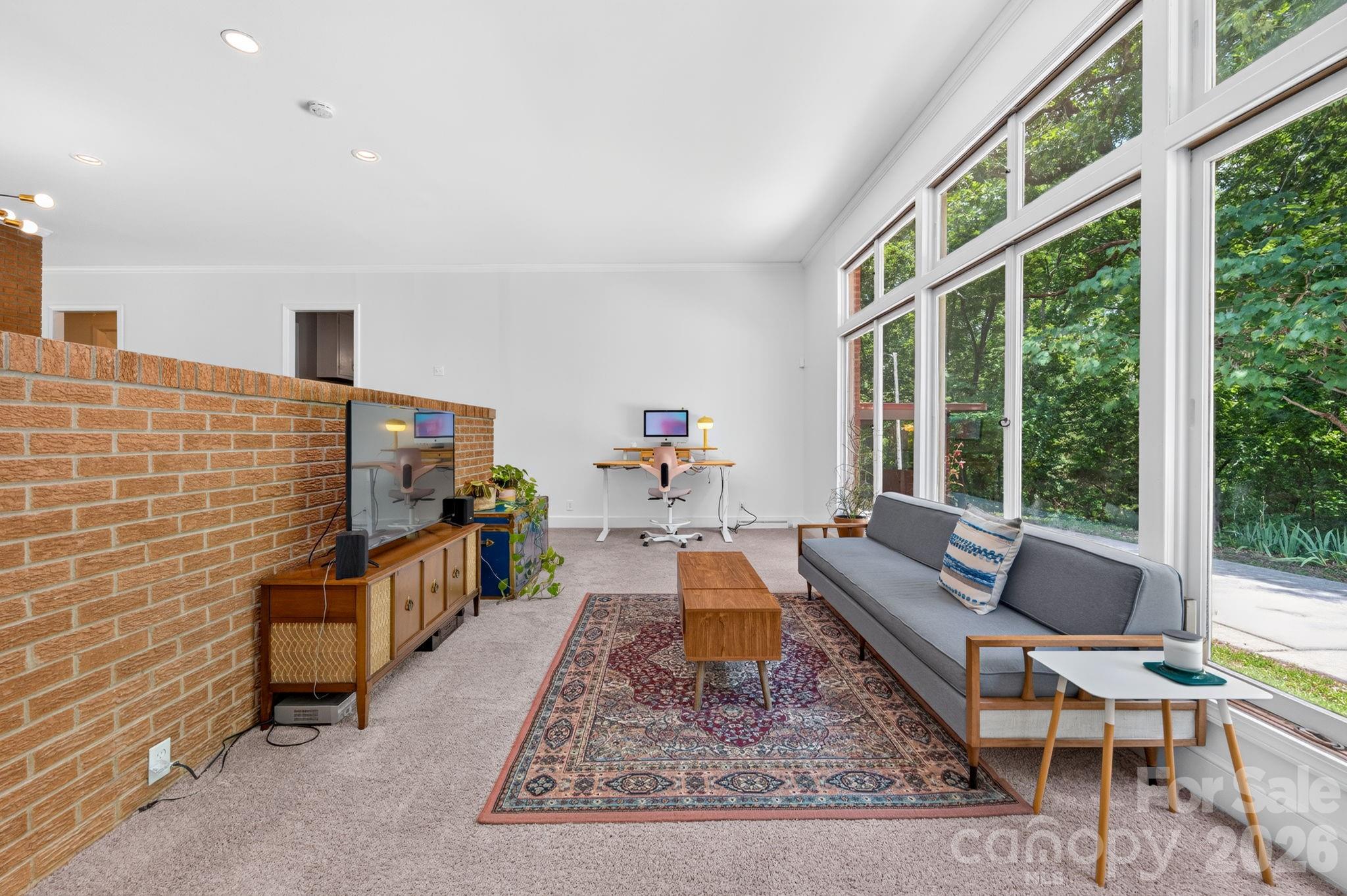 Crestwood - Residential