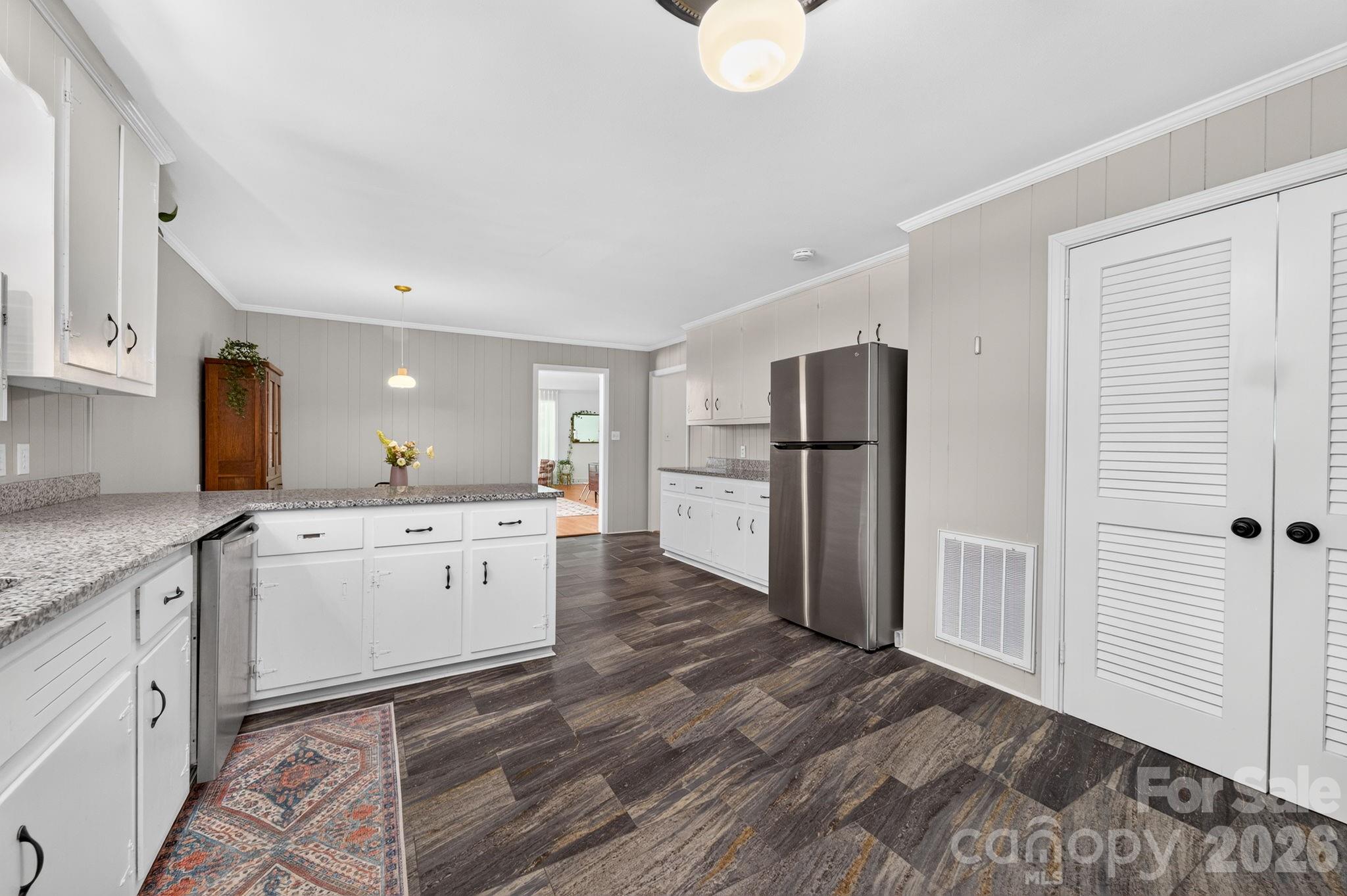 Crestwood - Residential