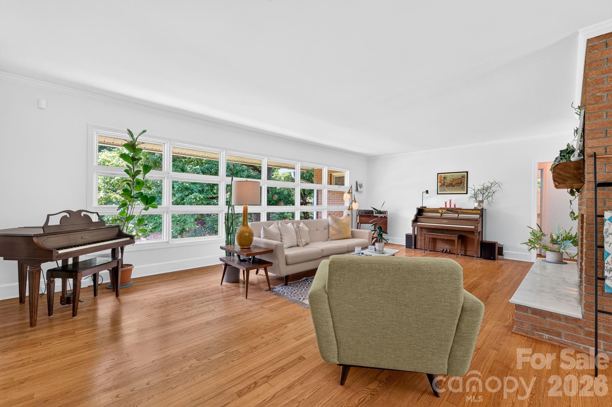 Crestwood - Residential
