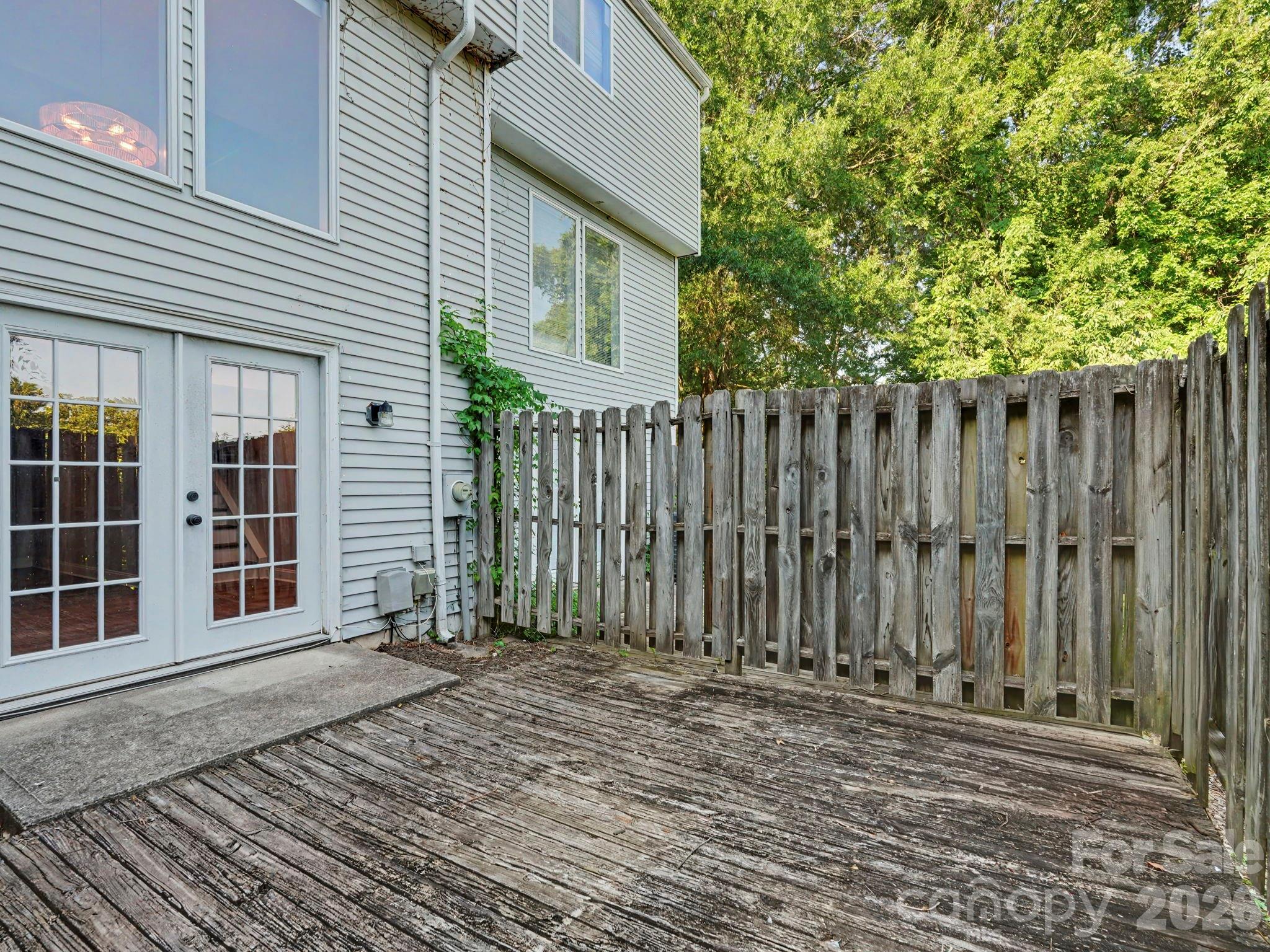 Waterford Townhomes - Residential