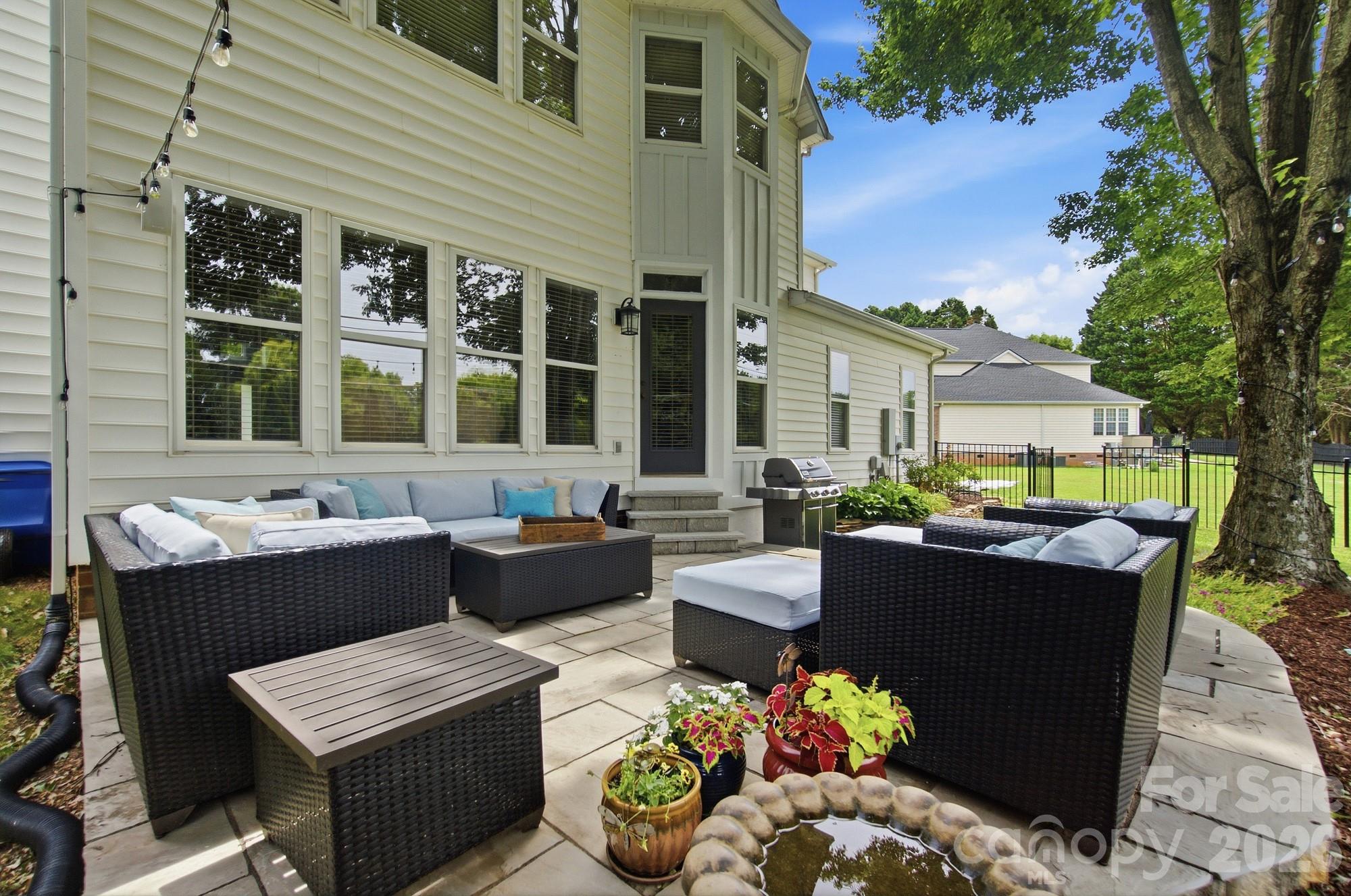 Crown Harbor - Residential