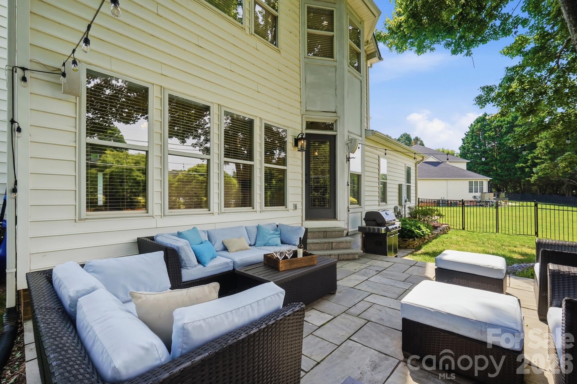 Crown Harbor - Residential