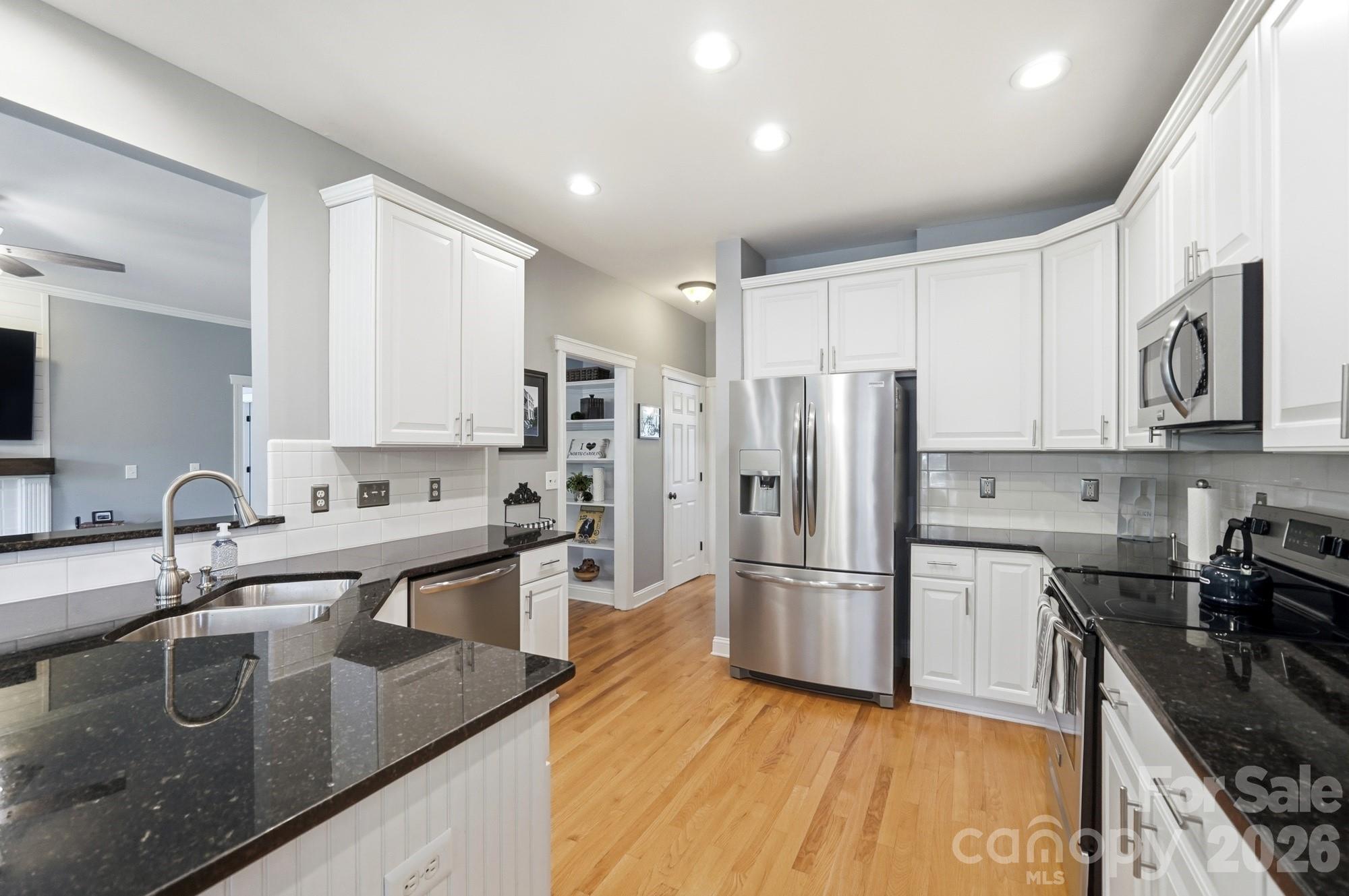 Crown Harbor - Residential