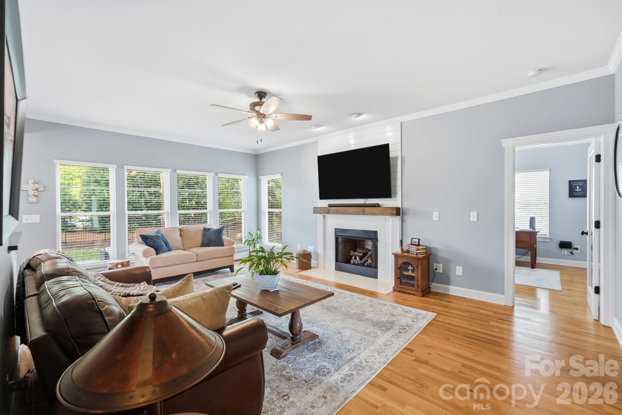 Crown Harbor - Residential