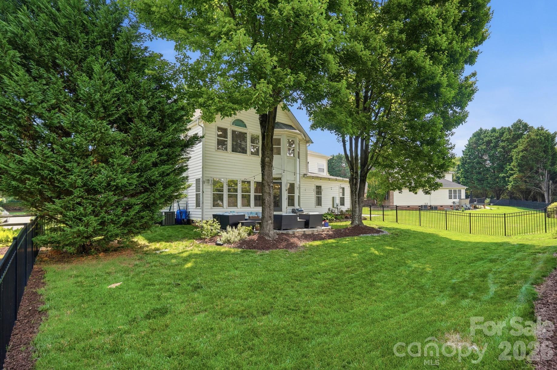 Crown Harbor - Residential
