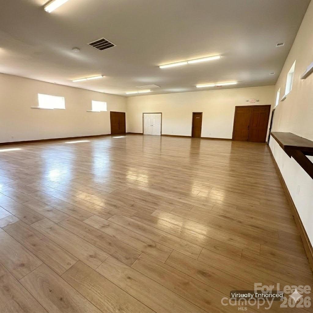 Versatile 2,400 sq ft warehouse space offering flexibility to suit a wide range of commercial needs. This adaptable space can be customized to fit your business operations, whether for storage, distribution, or workspace use.

The property features a dedicated private bathroom, ramp access for easy loading and unloading, and four separate entrance points providing convenient access and operational efficiency. The layout allows for seamless flow and functionality, making it ideal for businesses seeking both accessibility and practicality.

This is a great opportunity to secure a functional and customizable commercial space ready to support your business growth.
