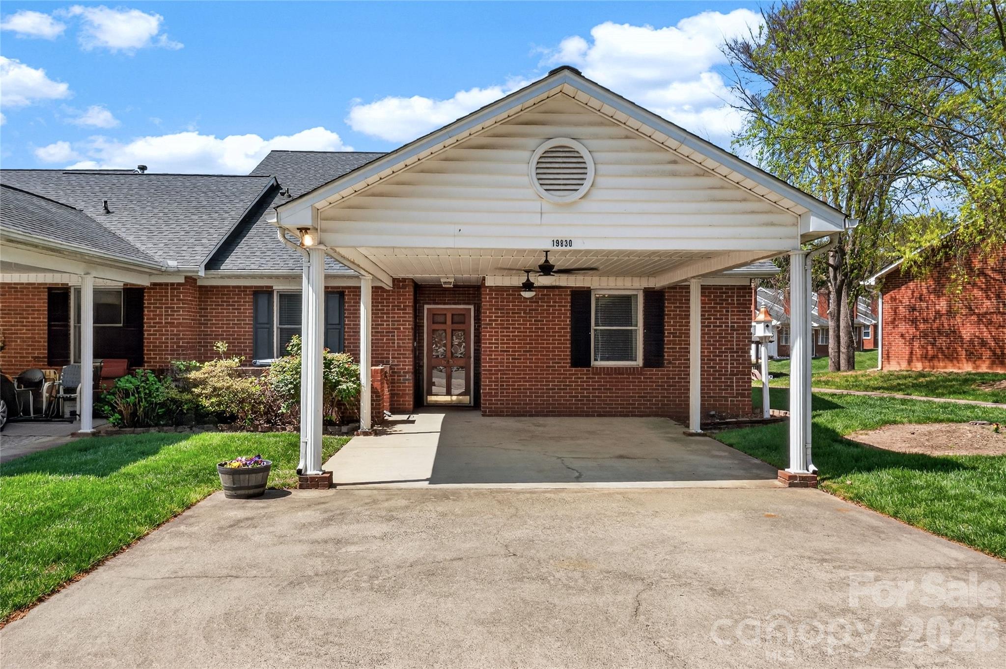 Twin Oaks - Residential