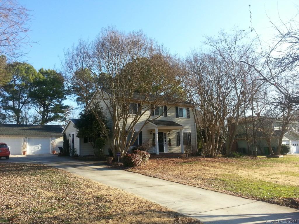 Beautifully maintained South Charlotte home. Minutes from Southpark Mall, Ballantyne, & Uptown. Completely renovated w/ modern updates like beautiful hrdwd floors on the main level, Maple kitchen w/ granite countertops & stainless steel appliances, new tile baths & dual vanity in master bath, Master bedroom w/walk in closet & 2nd closet. All with 2 car garage on a large, level lot w/ fenced in backyard & custom fire pit. Don't miss this phenomenal home! Available as early as January 23rd!