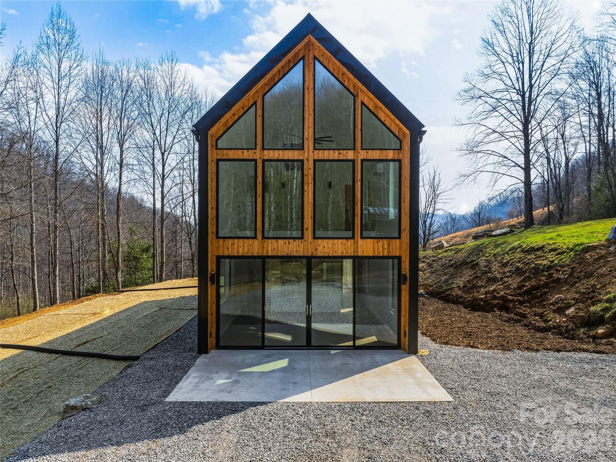 Whisper Mountain - Residential