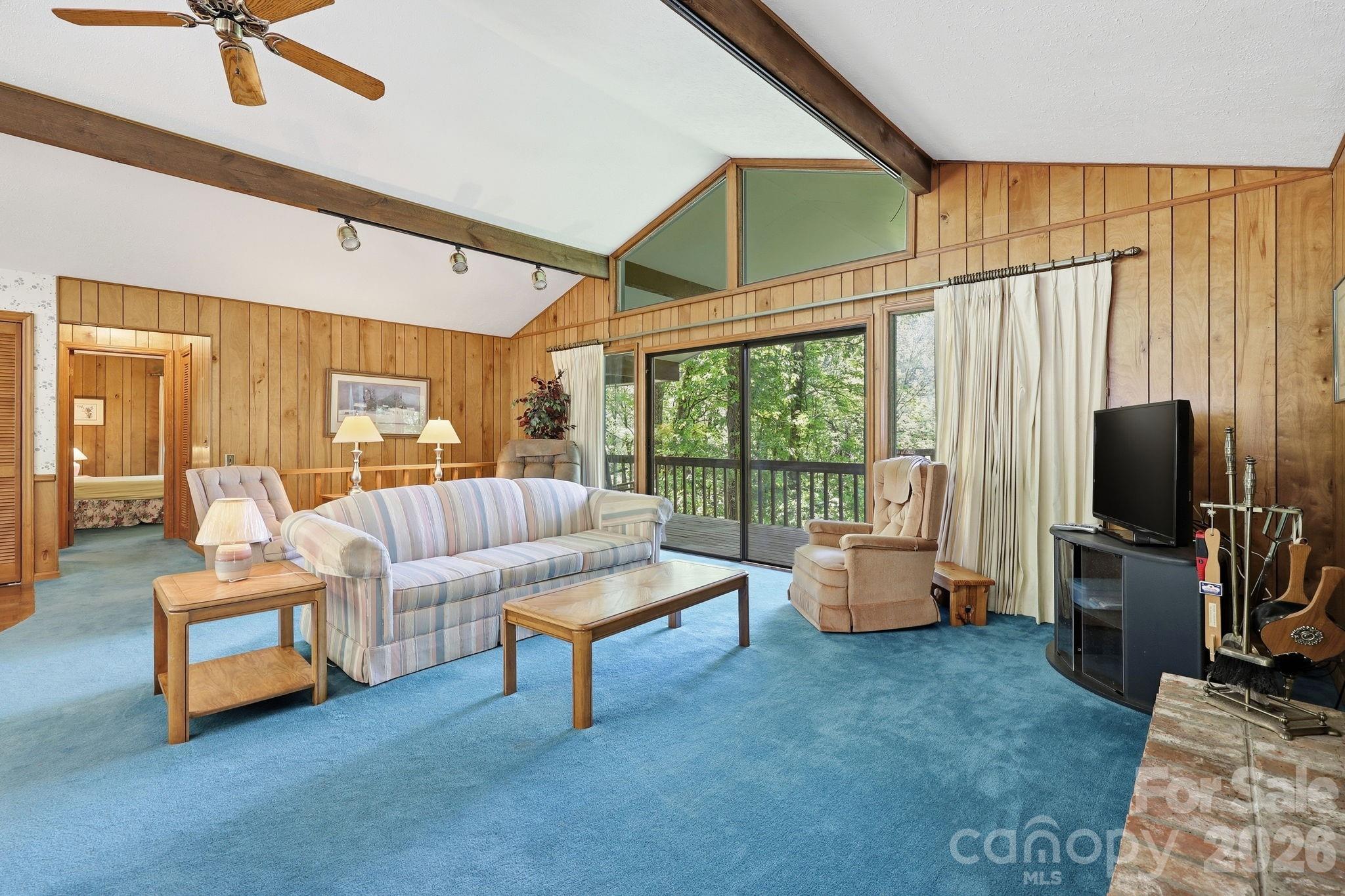 Dream Mountain - Residential
