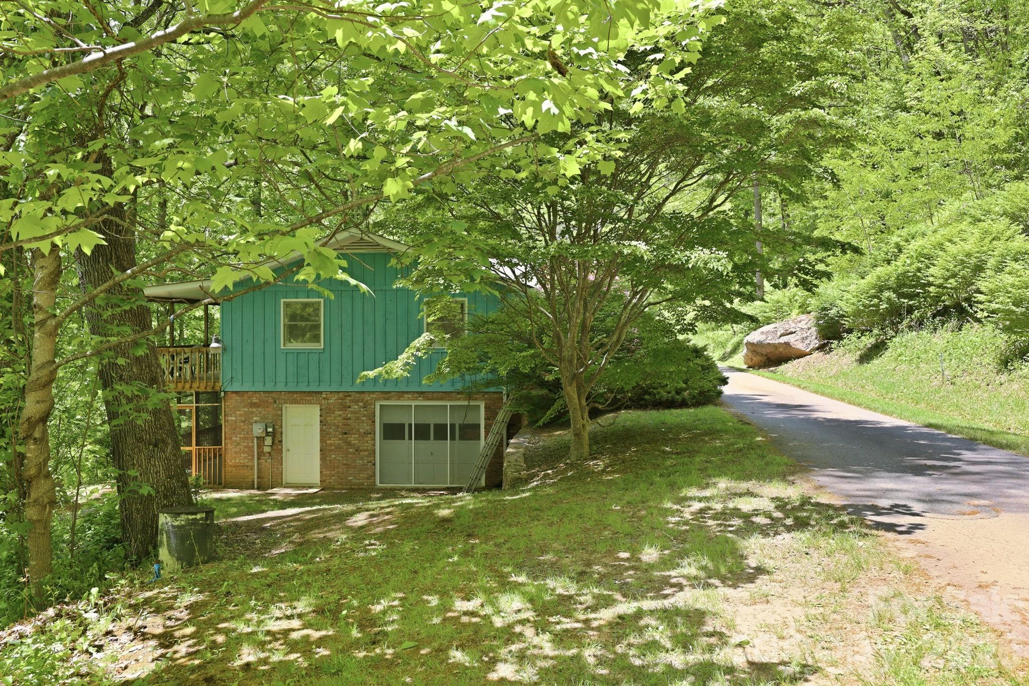 Dream Mountain - Residential
