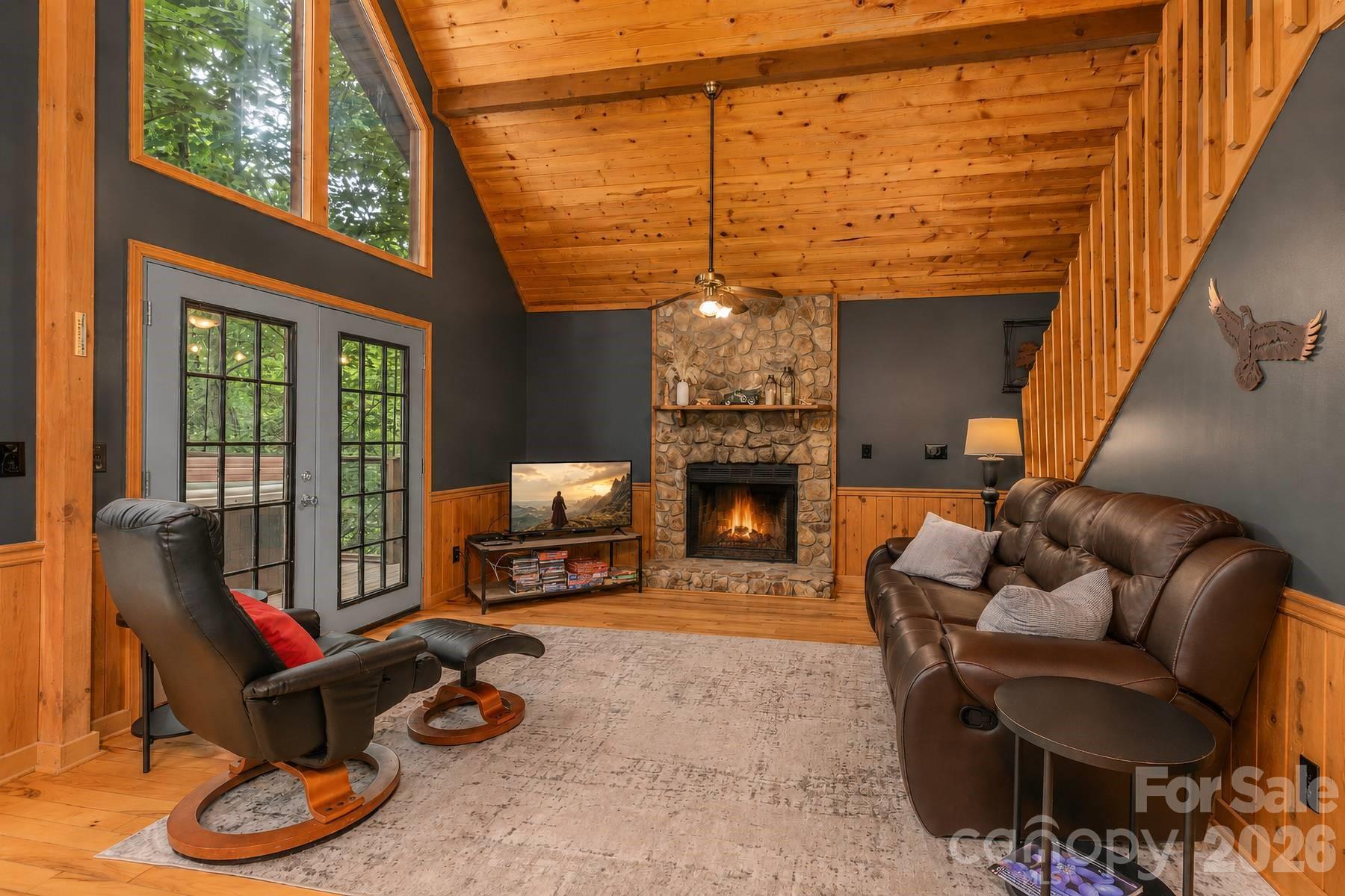 Eagles Nest - Residential