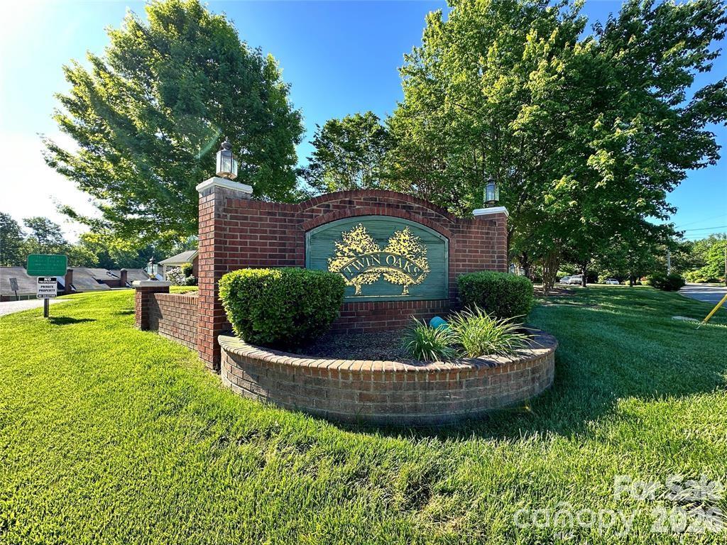 Twin Oaks - Residential
