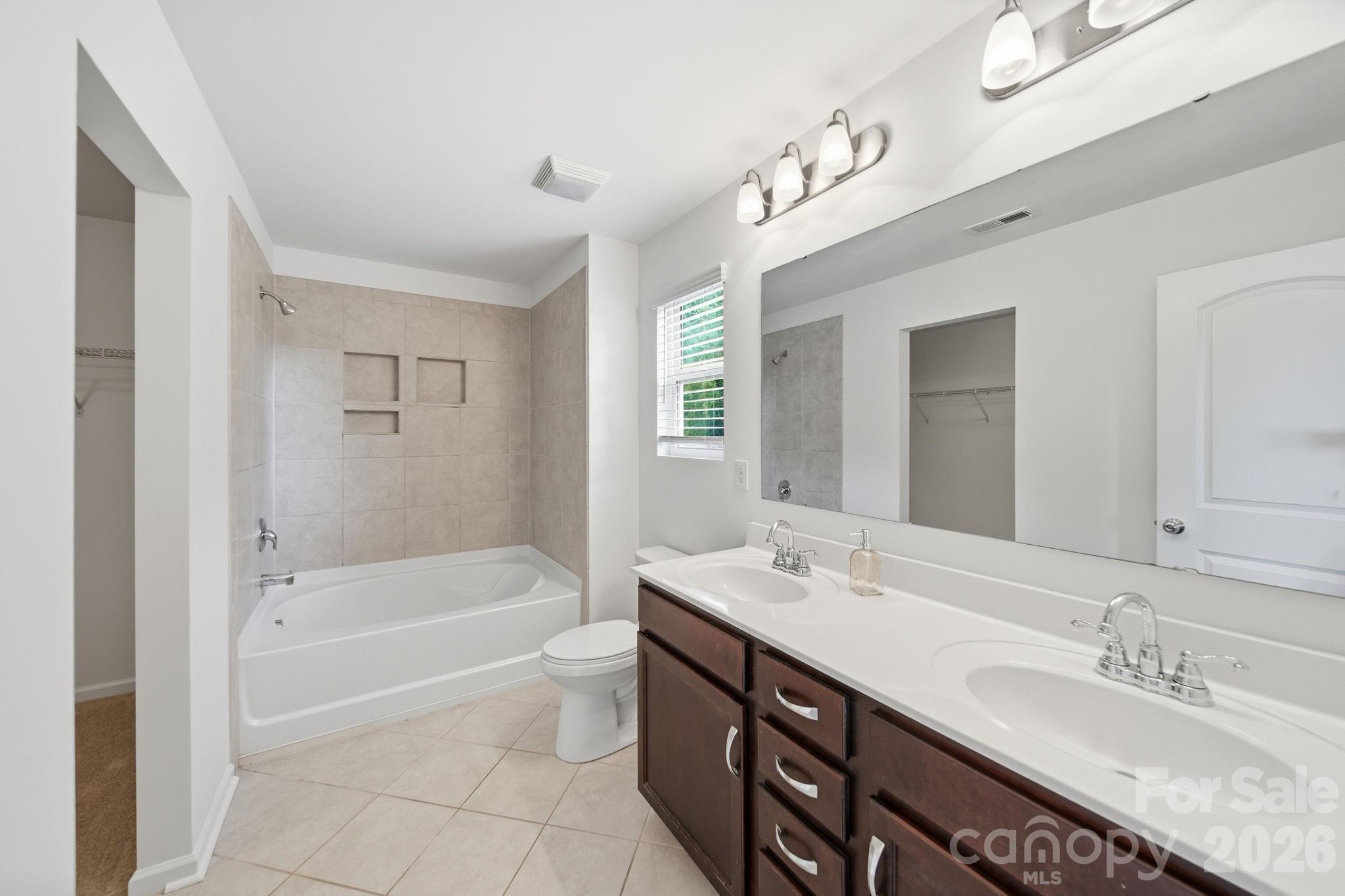 Austen Lakes - Residential