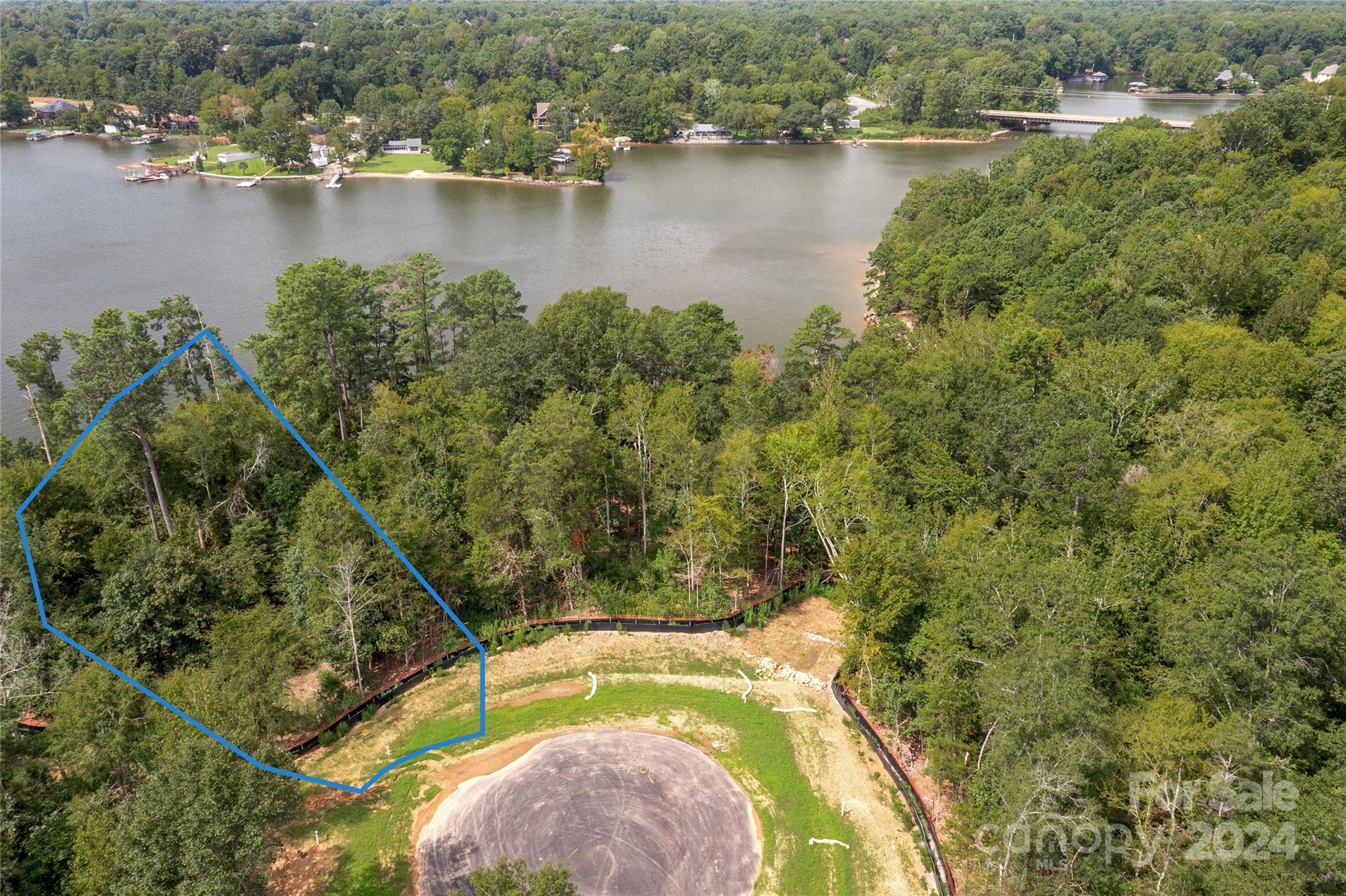 McLean - South Shore - Land