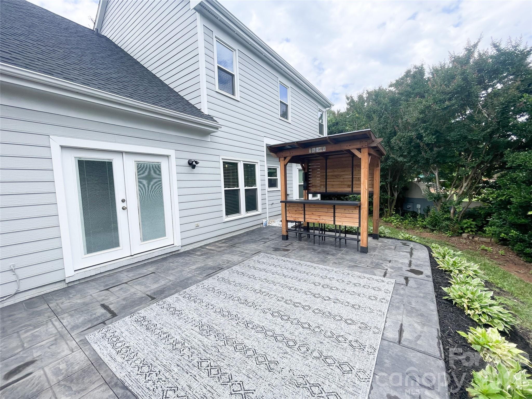 Blue Stone Harbor - Residential