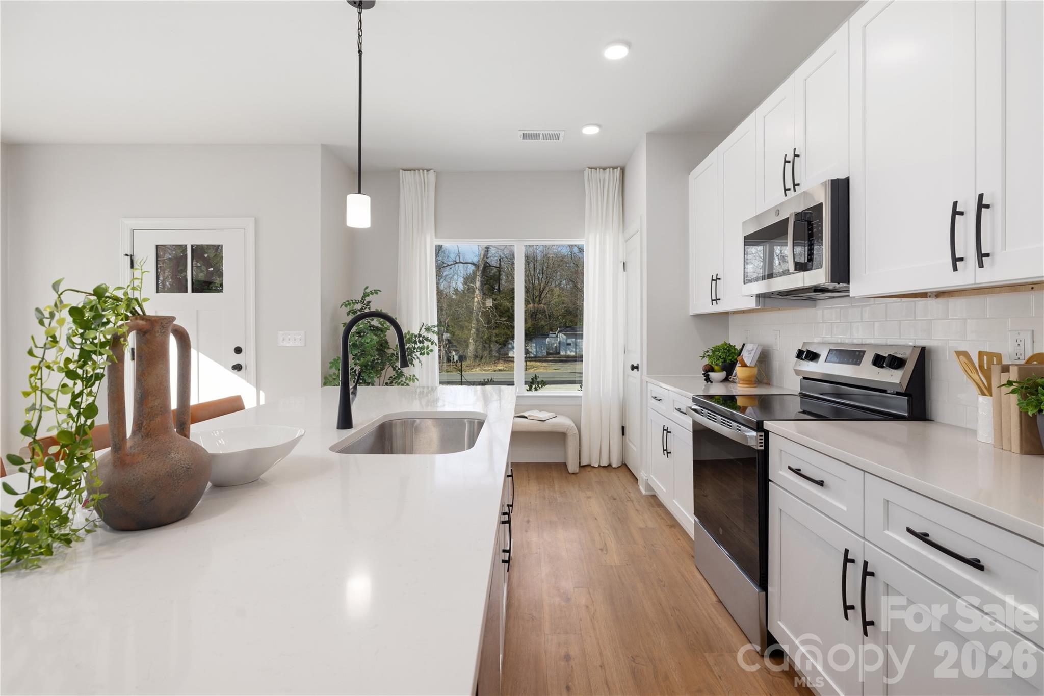 West View - Residential Income