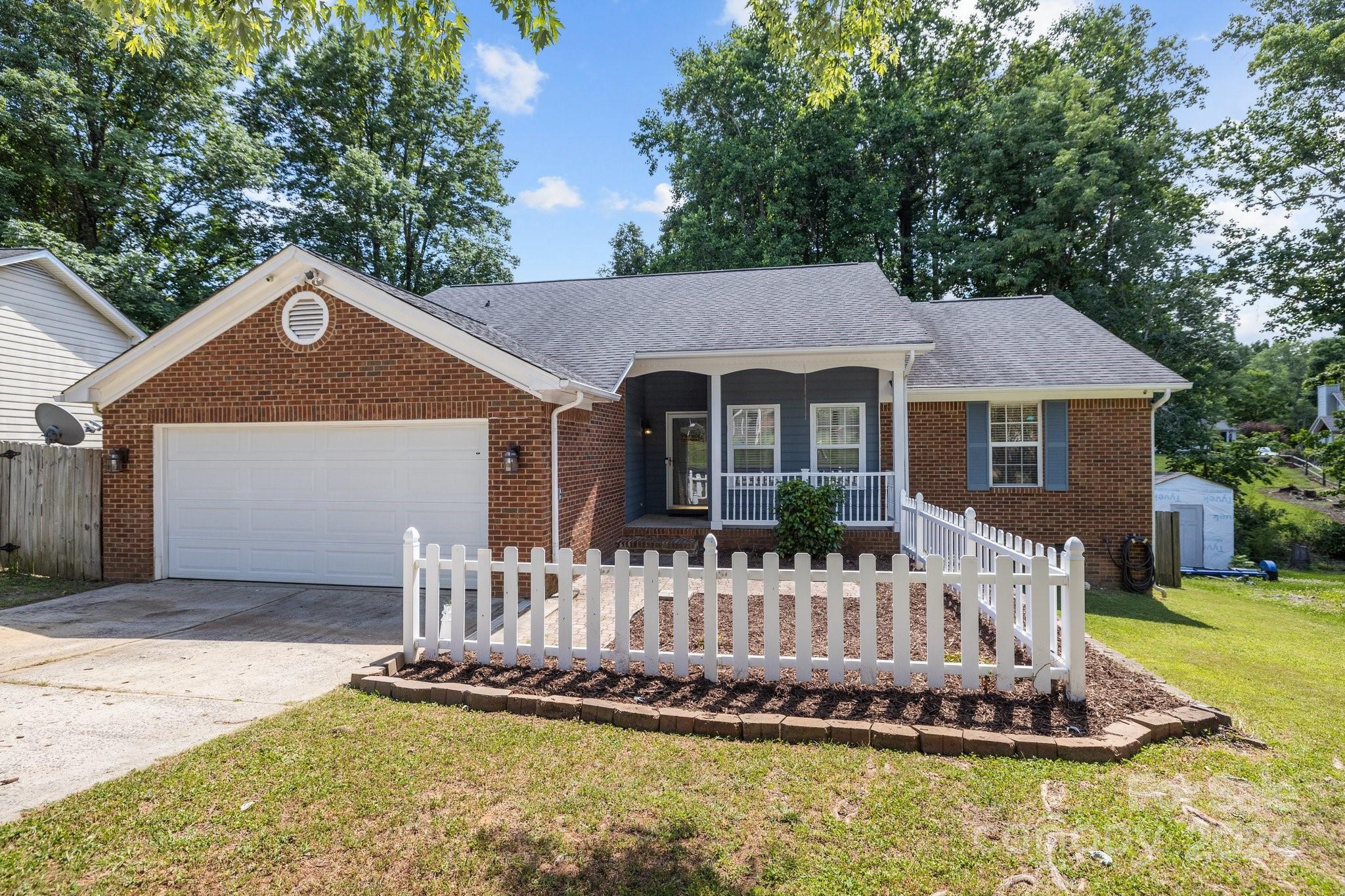 Mcalpine Woods - Residential