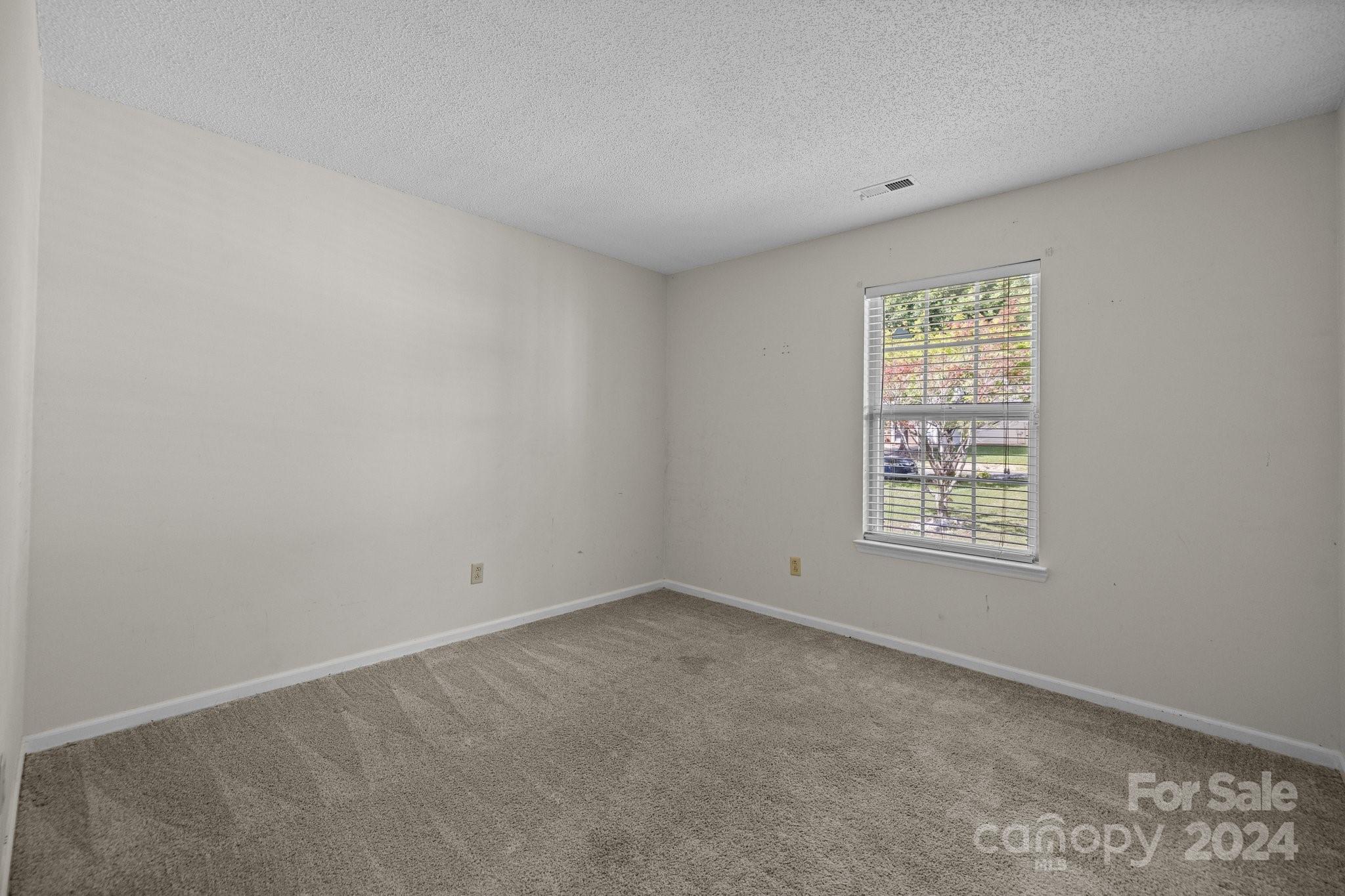 Mcalpine Woods - Residential