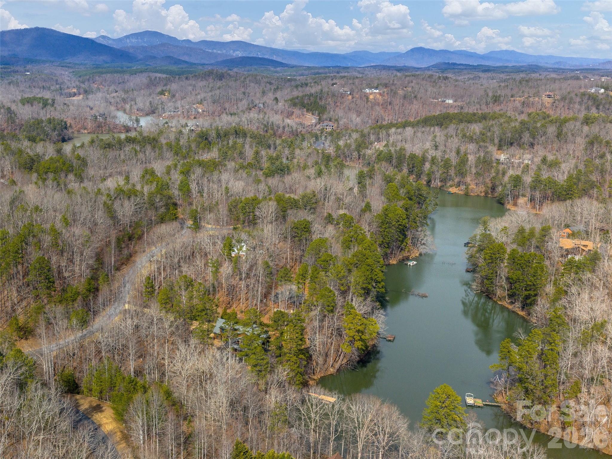 Lake Adger - Land