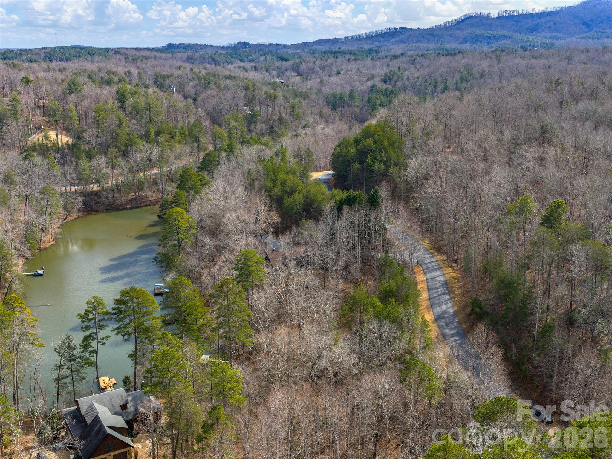 Lake Adger - Land
