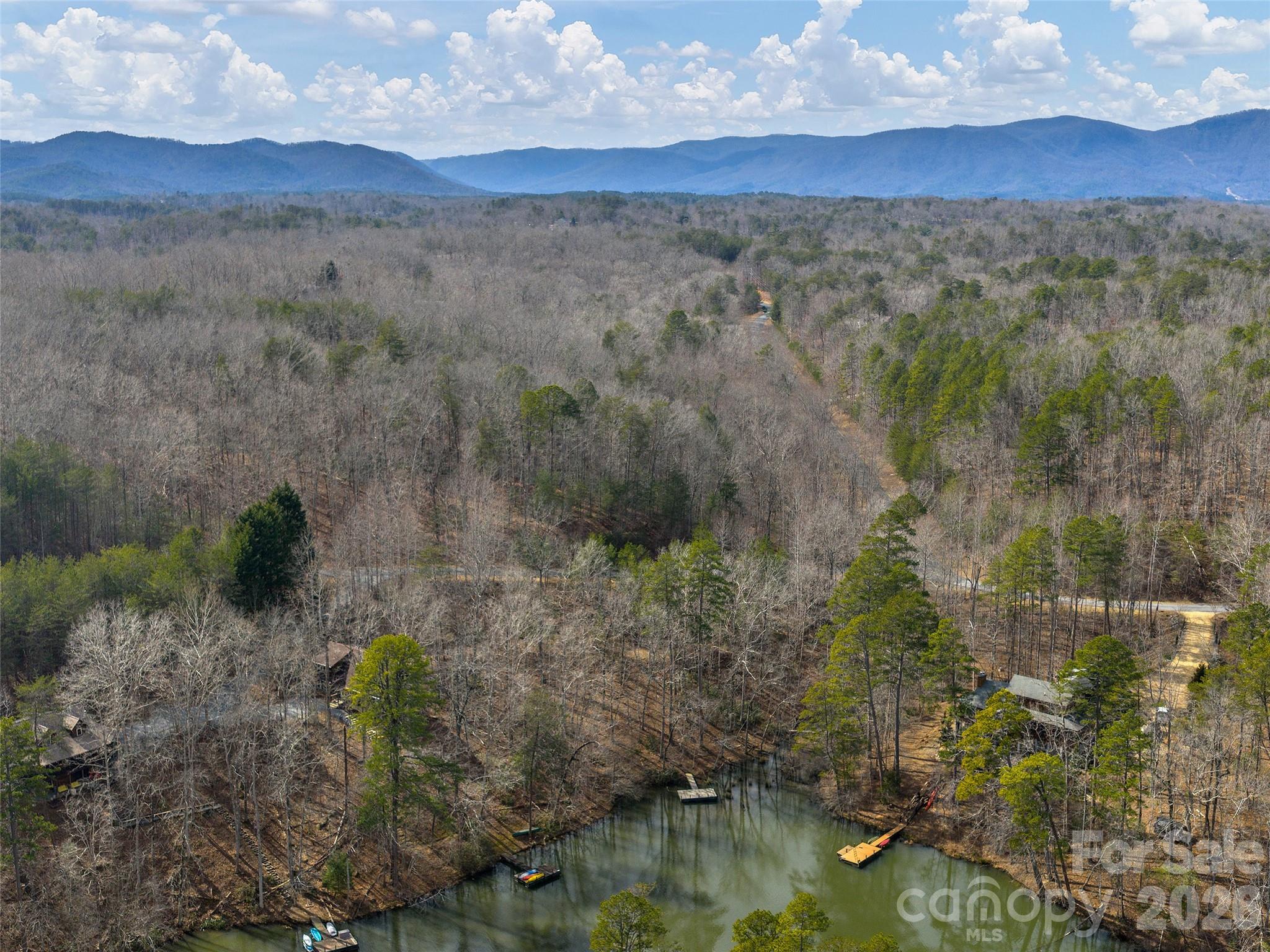 Lake Adger - Land