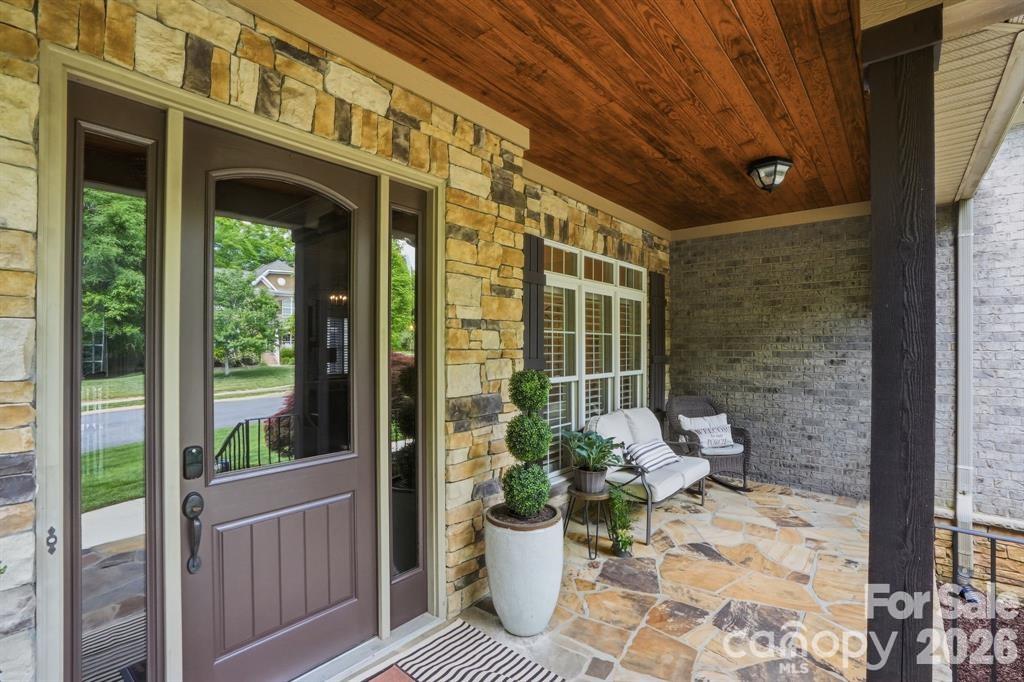 Twelve Oaks - Residential