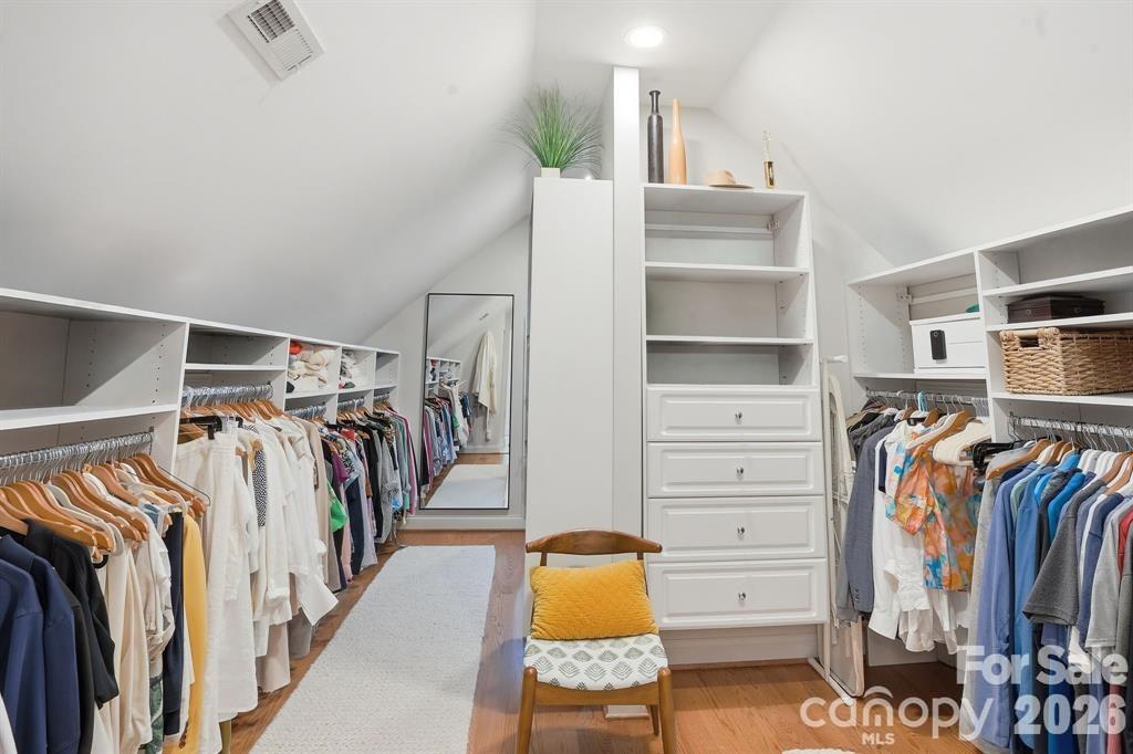 Twelve Oaks - Residential