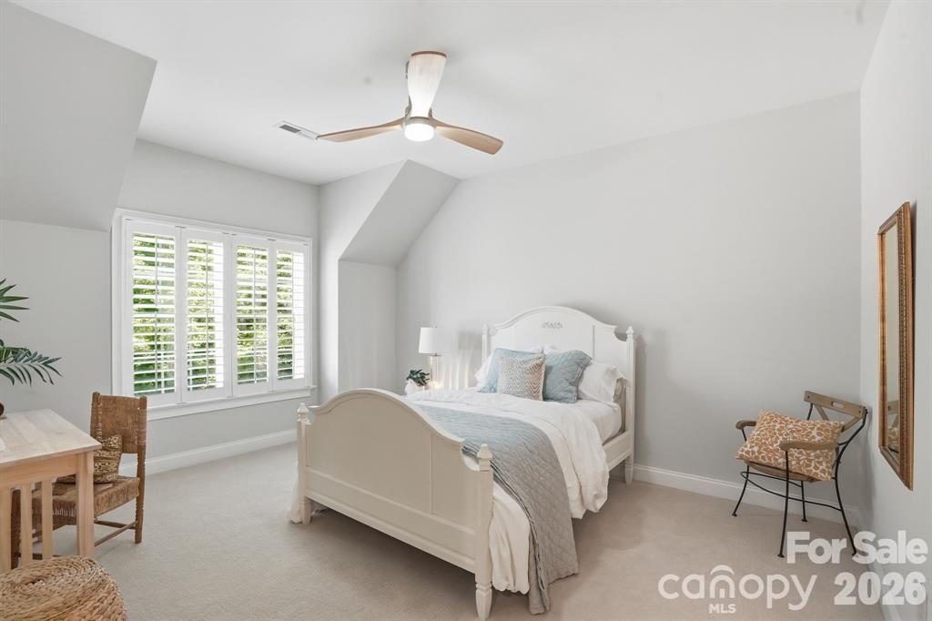 Twelve Oaks - Residential
