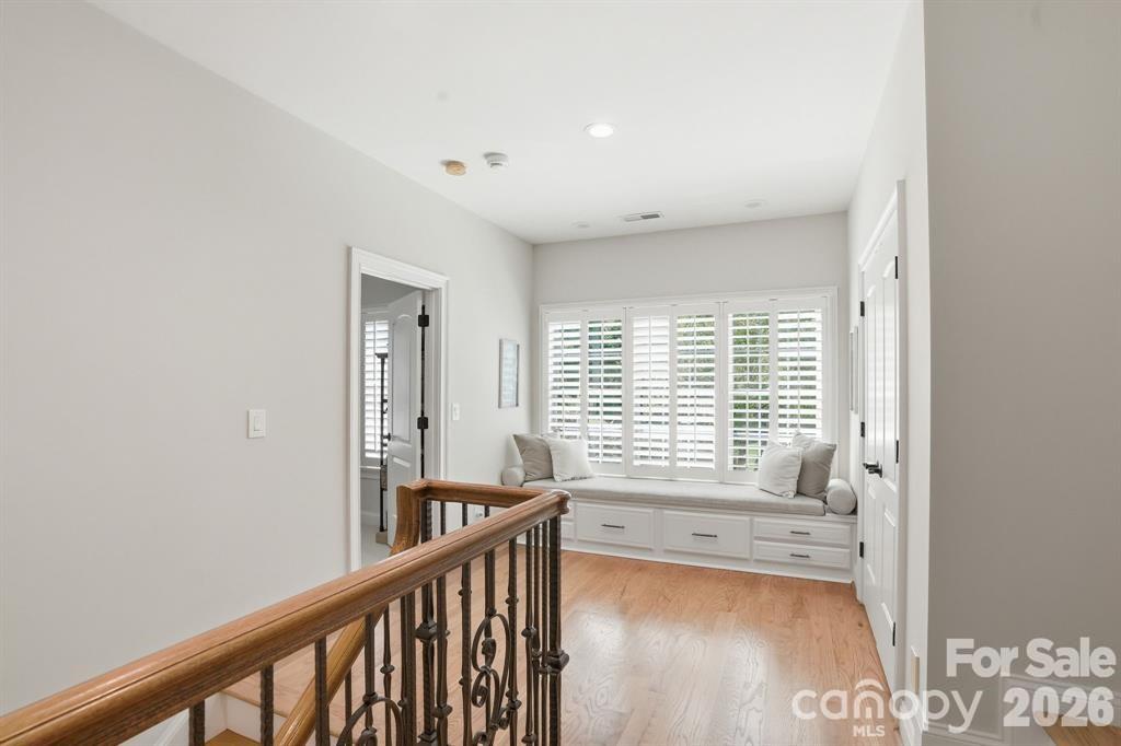 Twelve Oaks - Residential